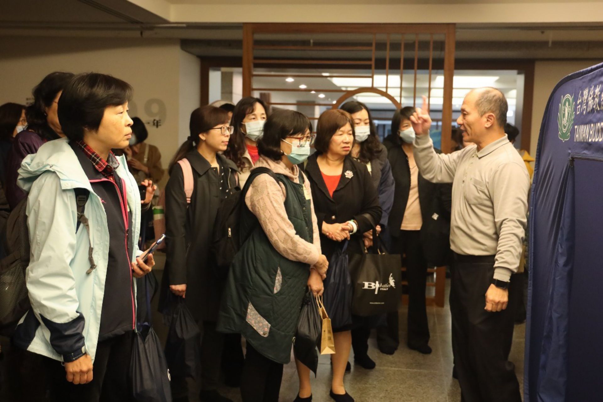 護理公會全聯會到花蓮靜思堂進一步了解慈濟基金會發展的慈悲科技與災難防護知識的融合應用。