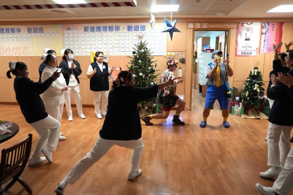 多元、關懷和溫暖的氣氛隨著彼此關懷的心一起擺動，每個人都接受到了屬於自己的愛與關懷。