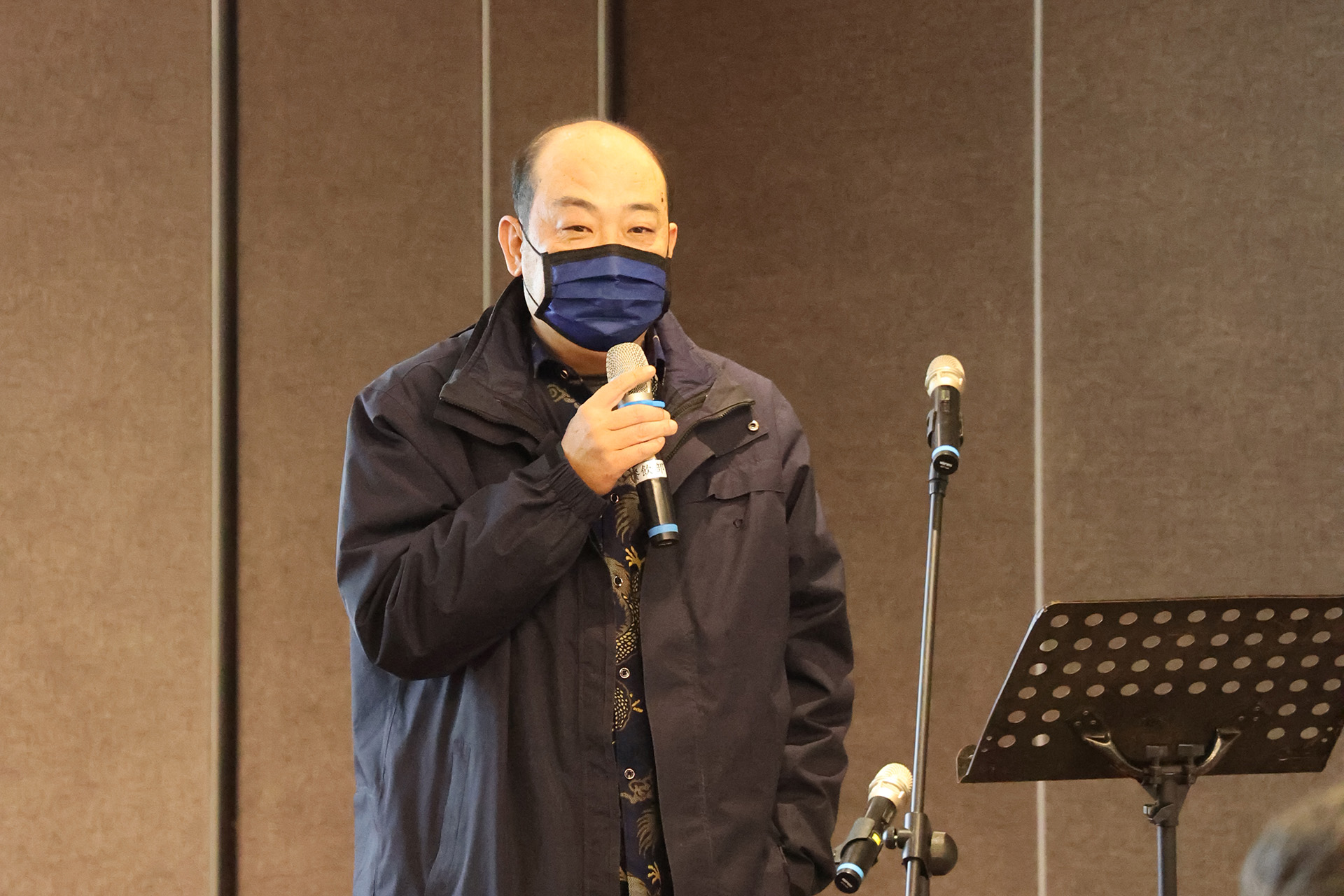 在二年前接受肝臟移植的吳先生，是因為人民保母，因為捐贈者的大愛，讓他能陪伴孩子成長，且在警察工作上更用心。