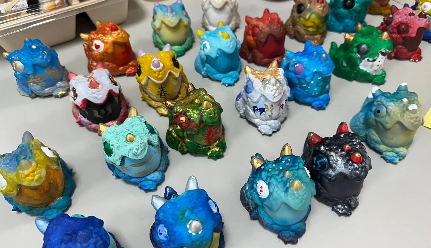 龍寶寶公仔成品