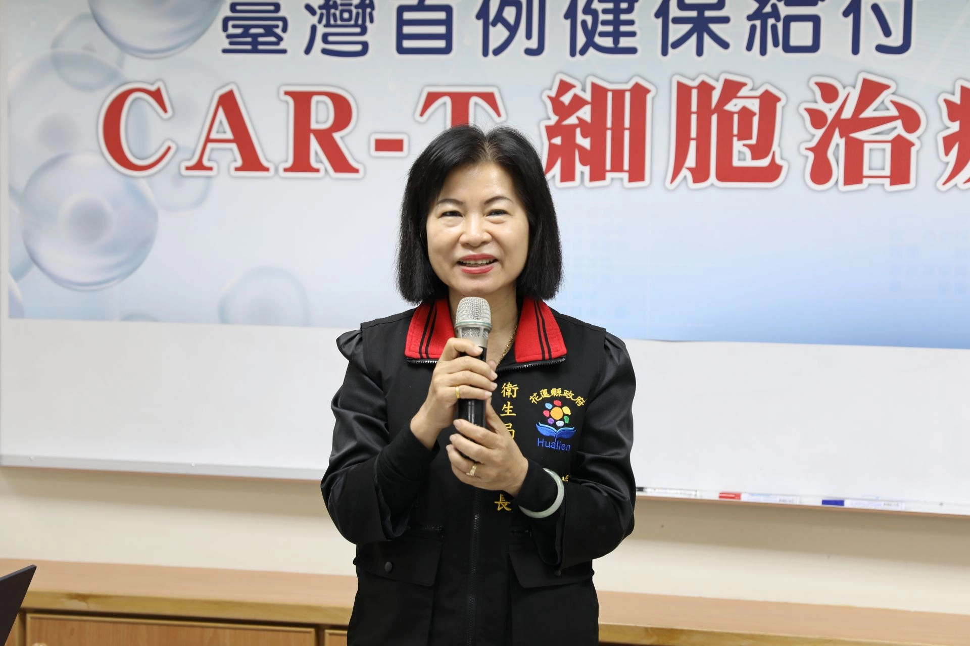 花蓮慈院院長林欣榮表示，2024年1月，醫療團隊為70歲的張女士進行治療，希望藉由CAR-T細胞治療，也能為張女士帶來希望的曙光。