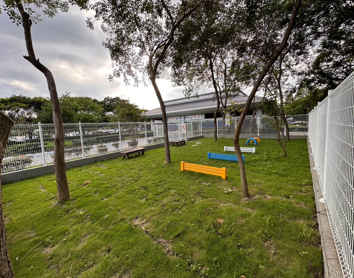 南投服務區寵物公園