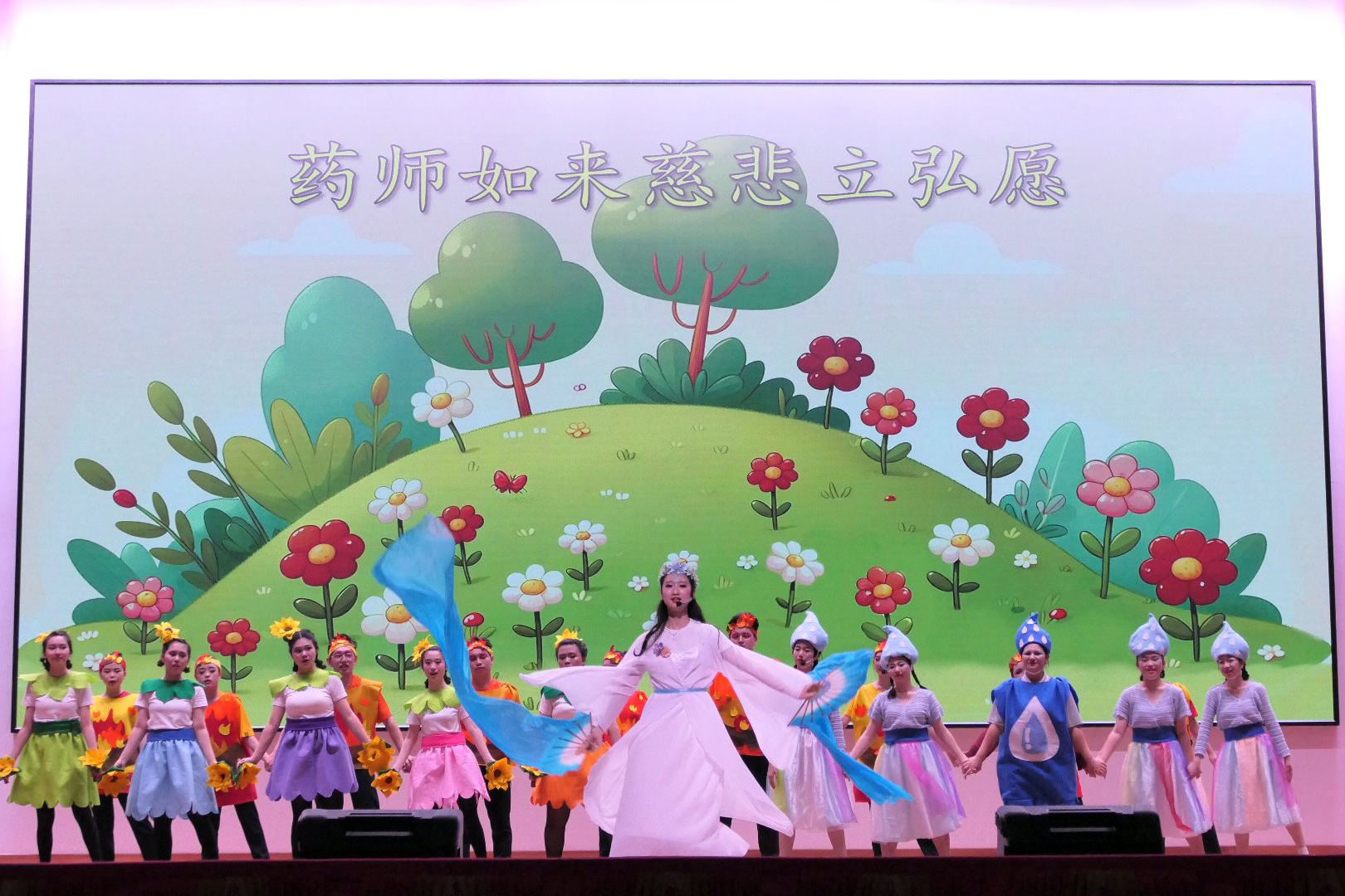 從一開始的放不開，到全心投入當下、徹底融入舞台氛圍，也讓彼此的默契更加乘。