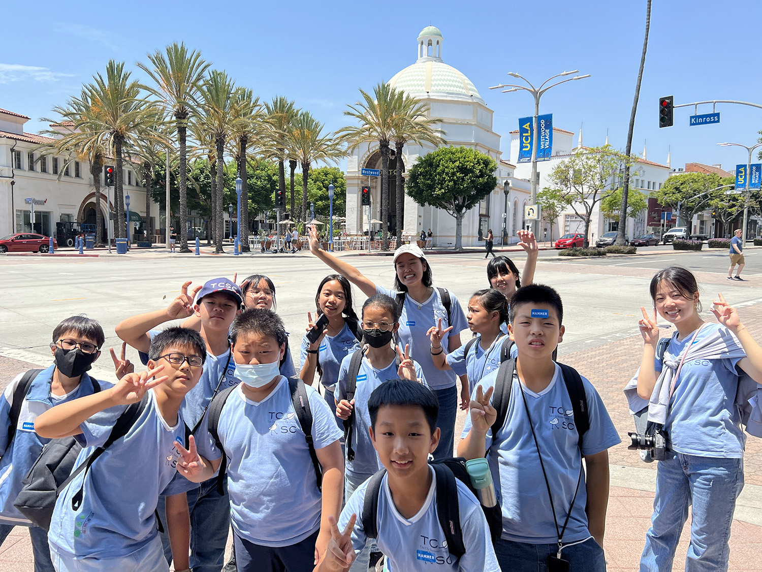 透過事前討論與規劃，完成加州大學洛杉磯分校(UCLA)城市探索。