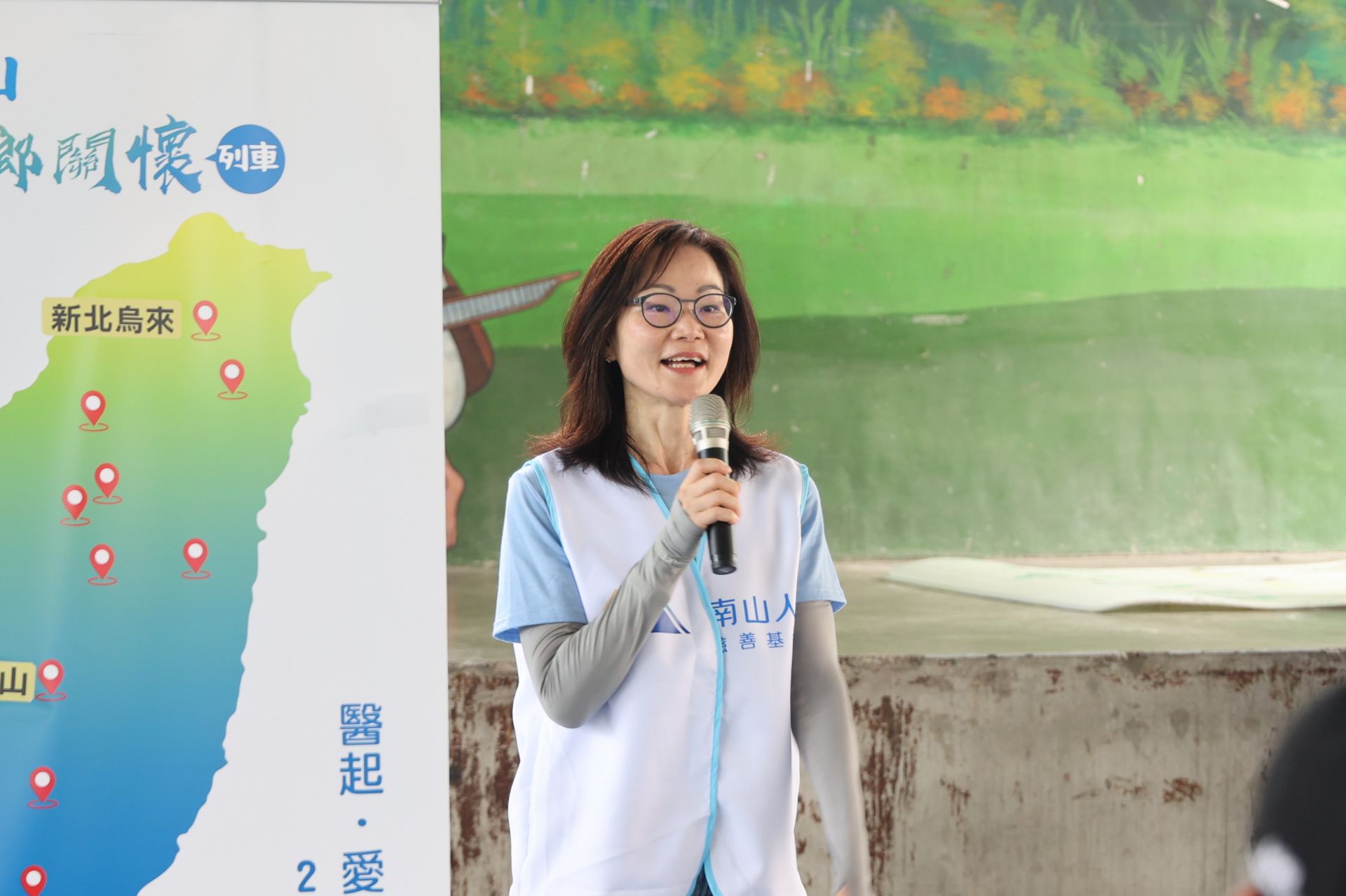 南山人壽慈善基金會執行長周佳蓉表示，今年活動再升級增加了運動333、健康餐盤的宣導，望能夠在前端將健康識能提升起來達到預防重於治療。