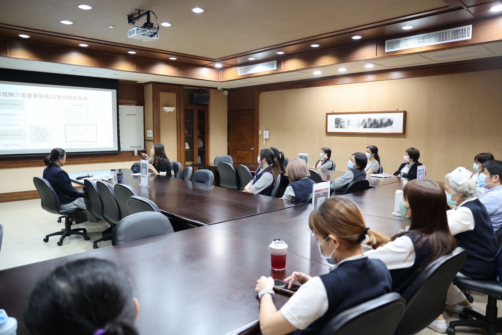 花蓮市衛生所主任胡易多分享運動處方的執行經驗，建議以正向鼓勵為主，先要想方設法增強病友的運動動機，並讓運動習慣融入生活，持之以恆，逐漸看見成果。