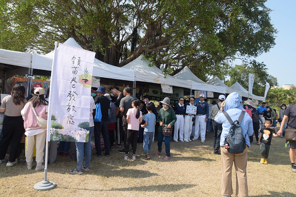 臺東地區於3月16日在臺東森林公園舉辦植樹月活動，現場湧進不少參與民眾及人潮。