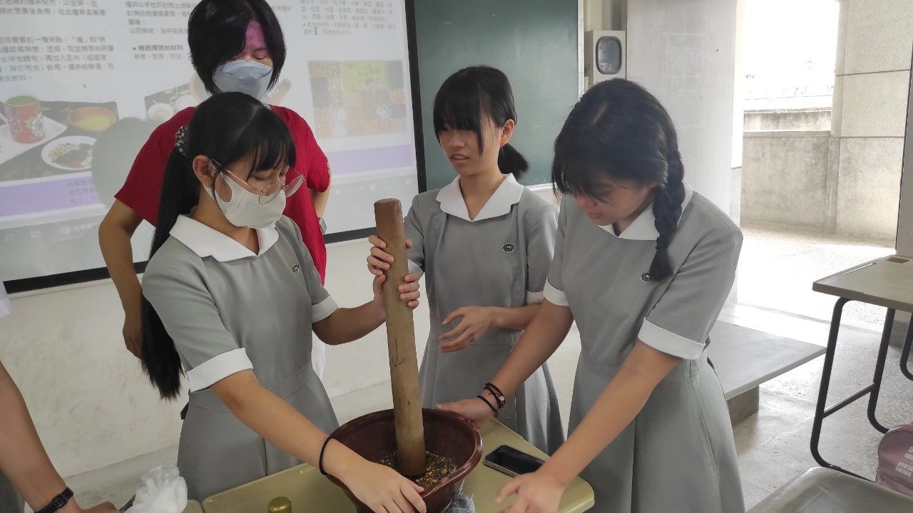 慈科大通識「本土語文」 讓客家語好學又好玩