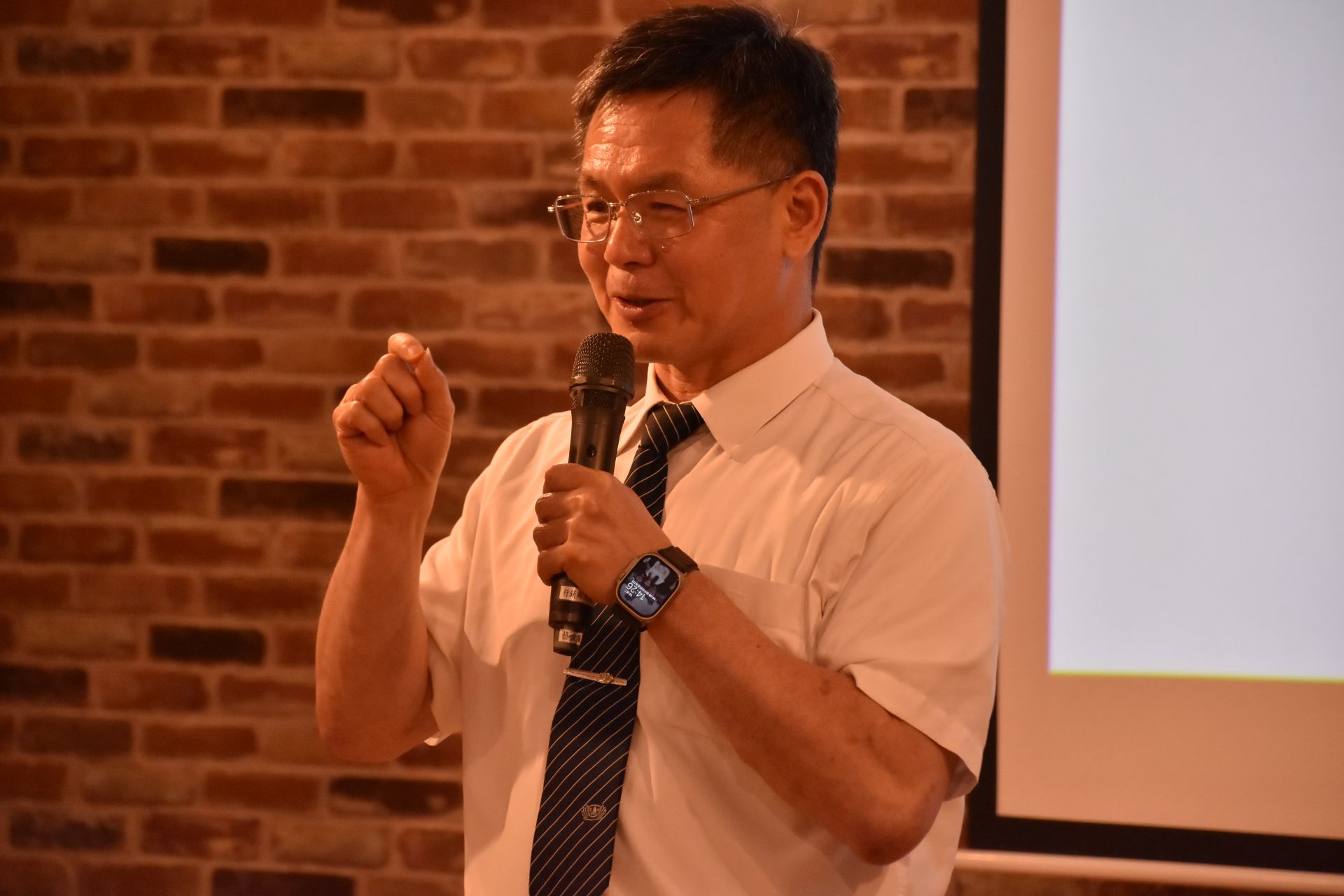 慈濟科技大學校長羅文瑞表示，只要給予公平的資源和機會，偏鄉孩子絕對不輸其他人。