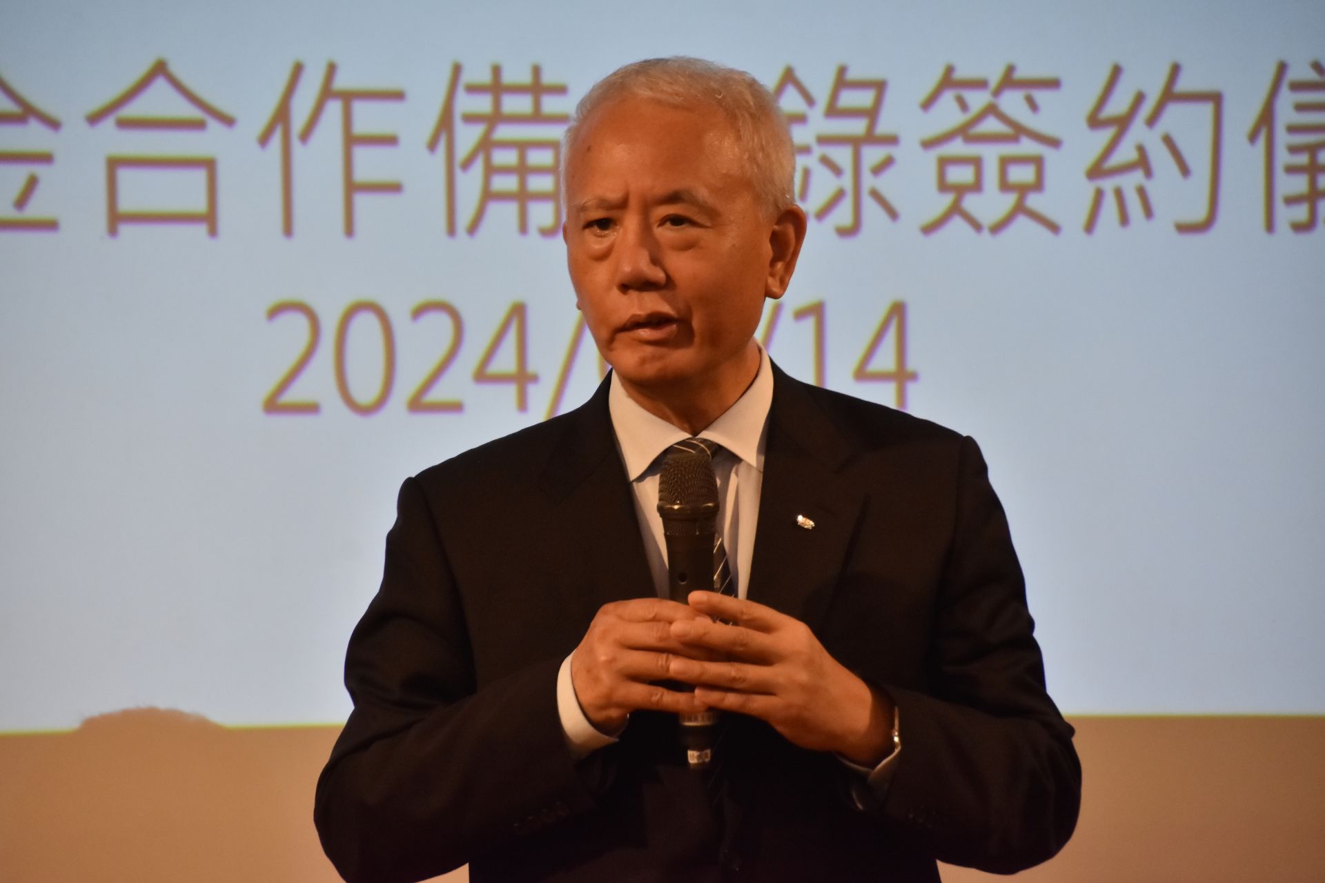 頂新和德文教基金會創辦人魏應充表示，喜見企業界和學業一起投入共善。
