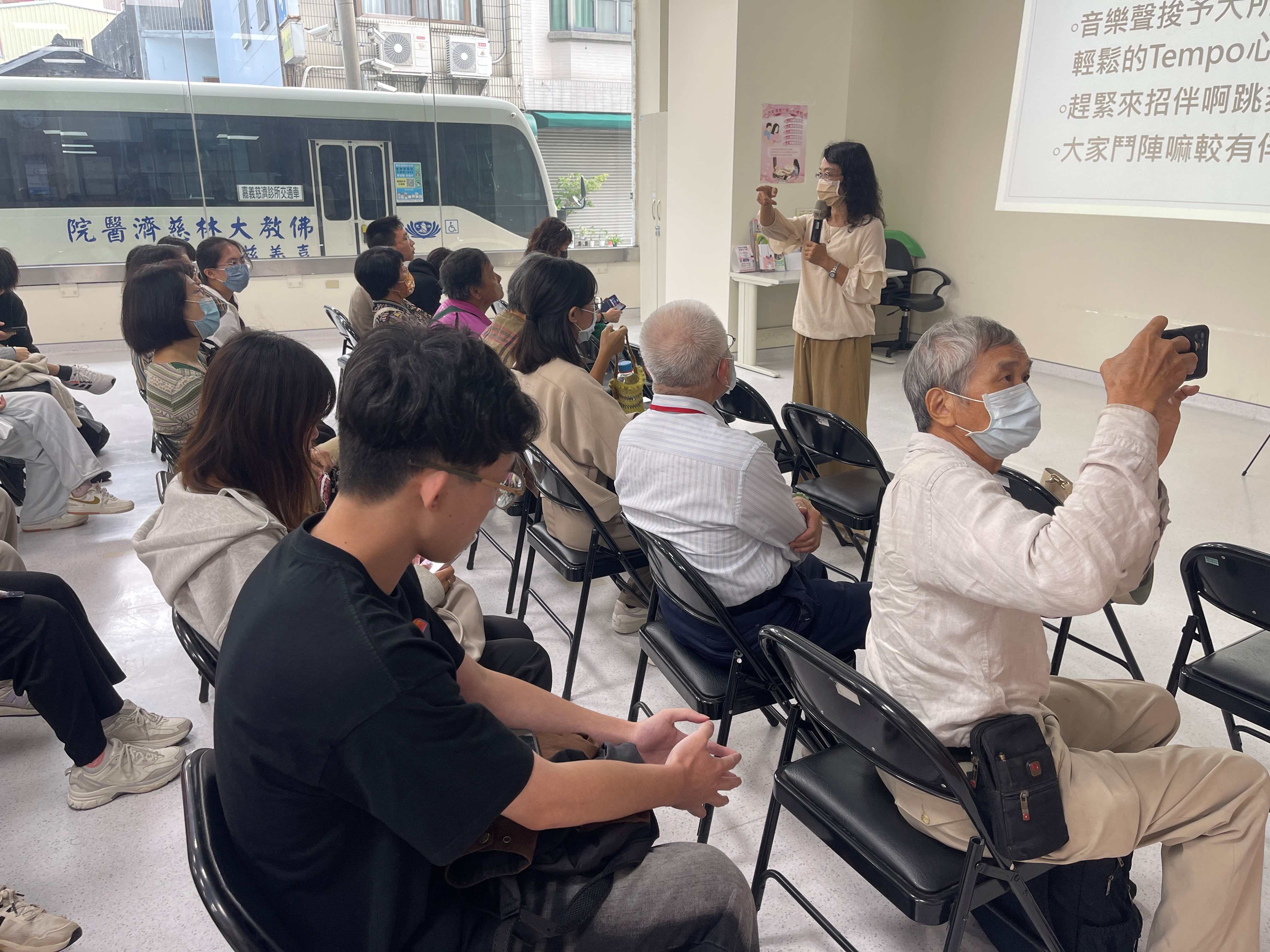 中正大學陳毓璟教授指出，社區的資源不僅能服務在地居民，還能與大學教育相結合，為學生提供健康照顧產業的實際視野。