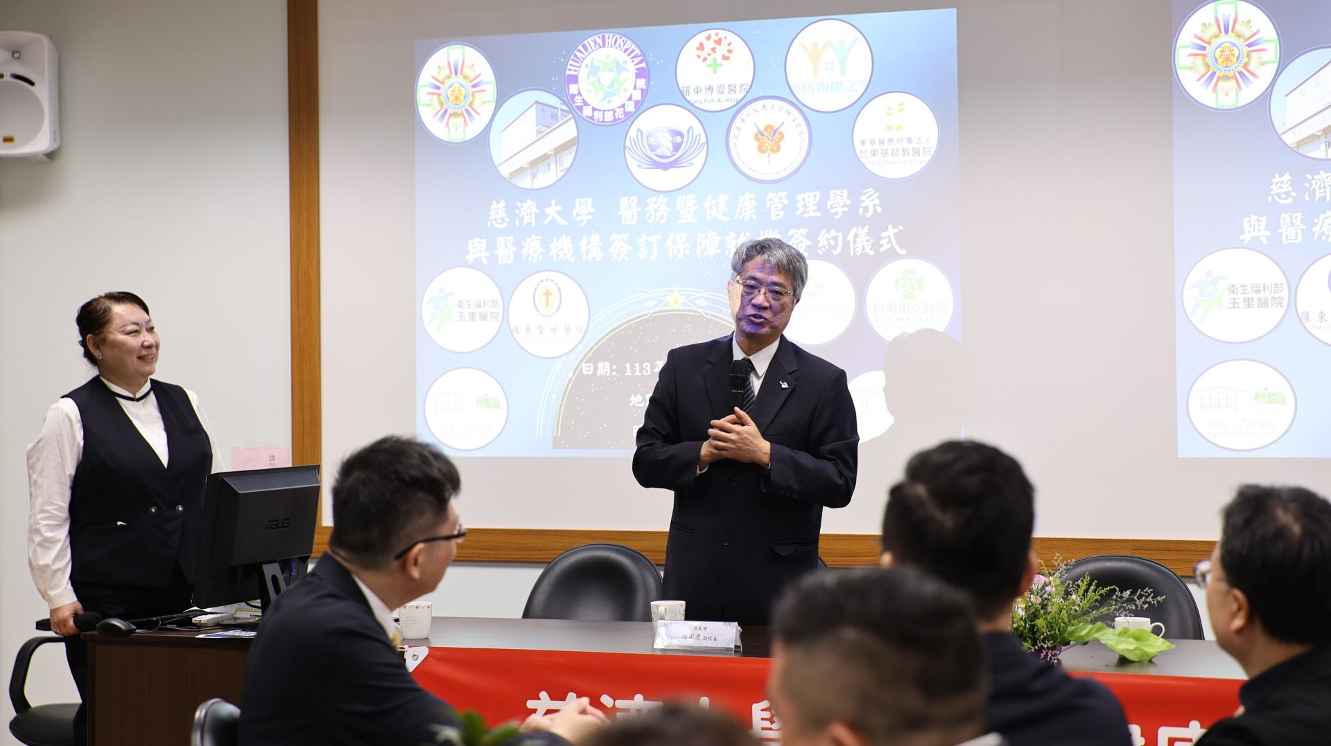 陳宗鷹副校長代表學校感謝各位醫療能夠和做結合，提供學生實習機會，甚至提供就業保障