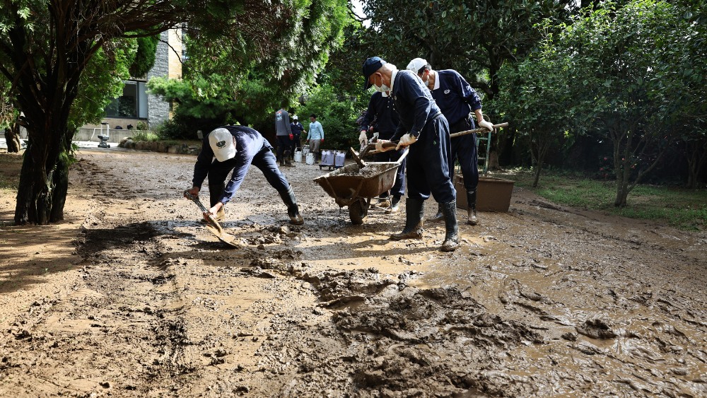 「山陀兒颱風」為台灣帶來災情，在颱風過後，慈濟立即啟動受災縣市地區災後復原行動