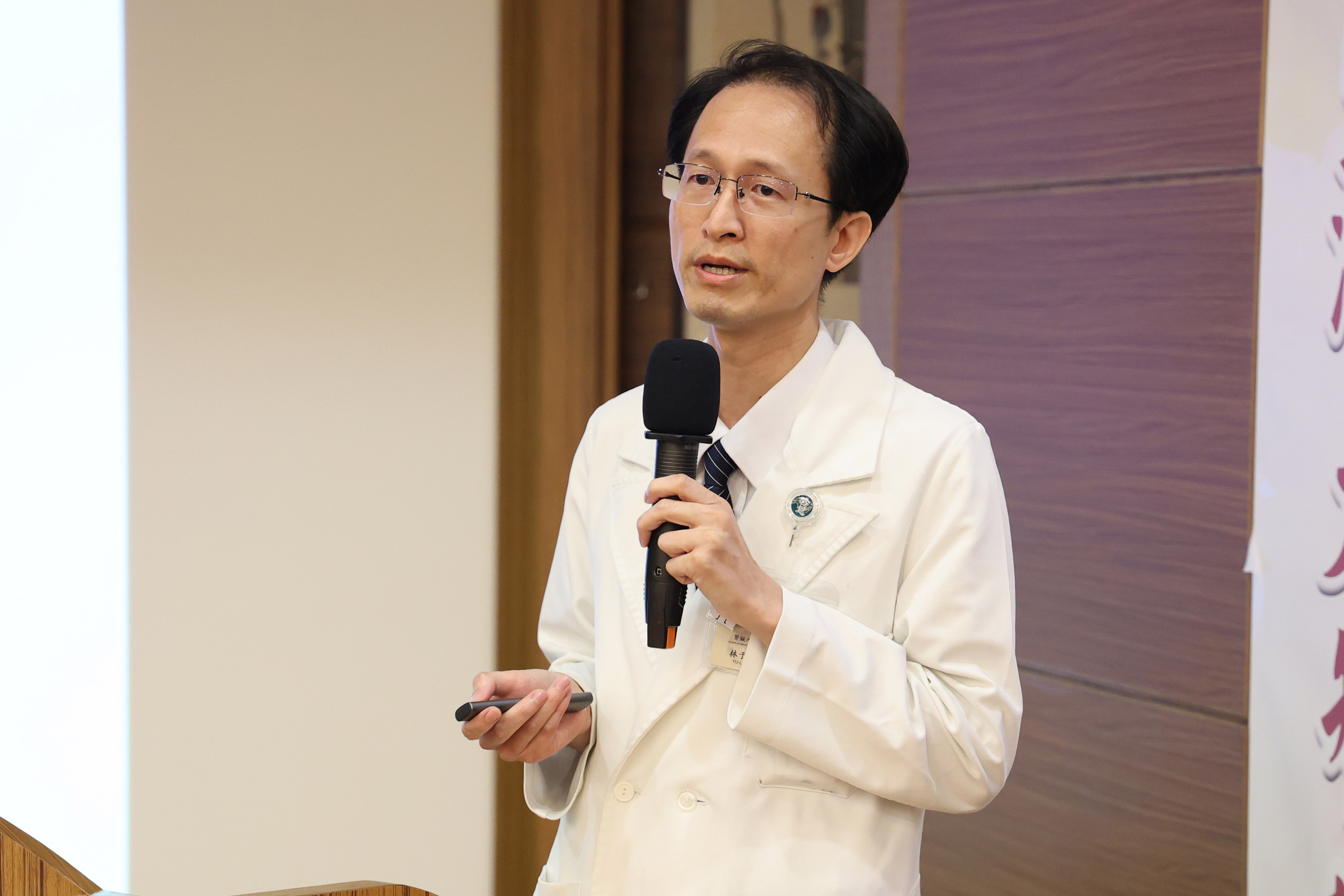 慢性腎臟病防治中心林于立主任分享15項妙招，帶領腎友與民眾一起養成護腎好習慣。