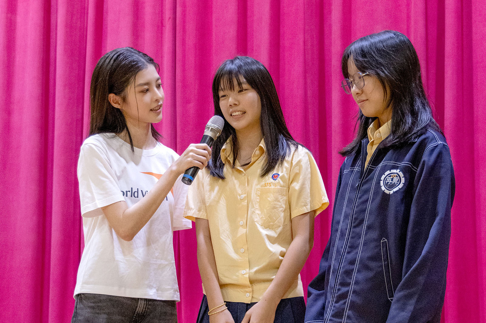 詹子萱也在現場邀請同學上台，於「國際女孩日」前夕一起為同年齡的脆弱女孩們大聲送出祝福。
