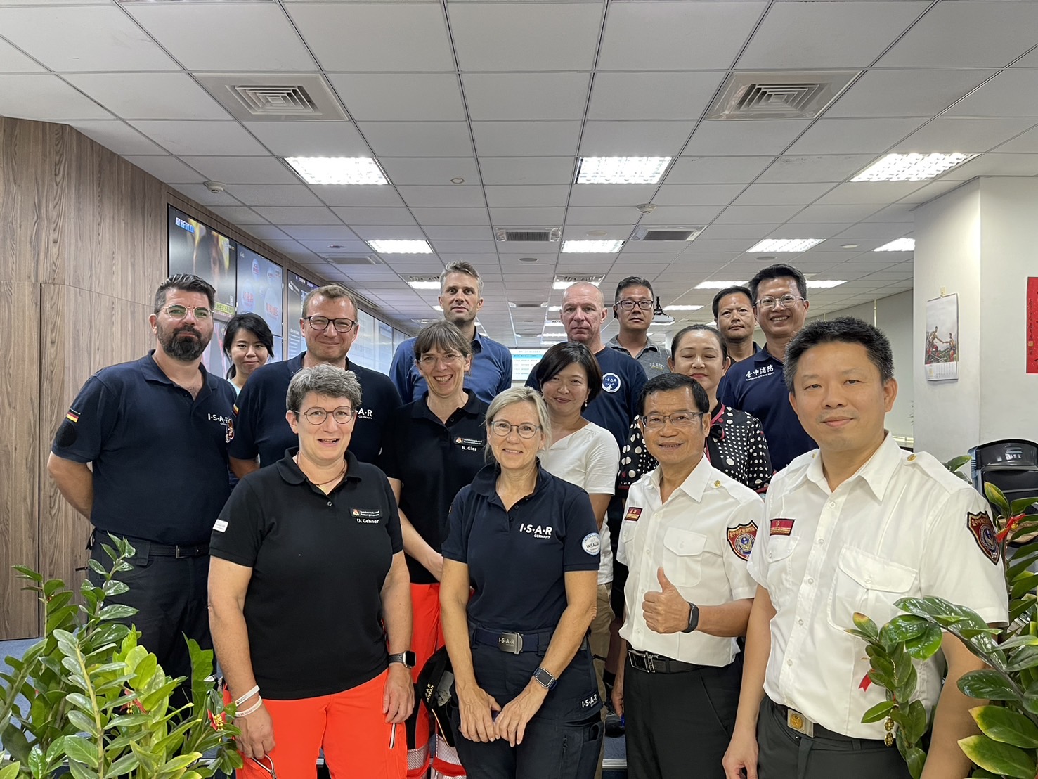 德國搜救隊參訪臺中市災害應變中心及救災救護指揮中心