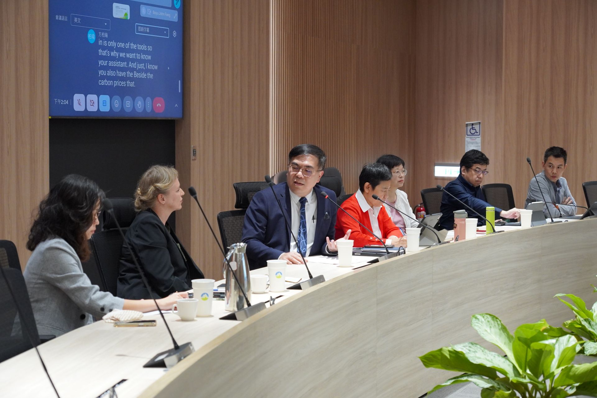 彭啓明部長邀請瑞典貿易暨投資委員會台北辦事處任荷雅代表+Helena+Reitberger分享瑞典減碳經驗