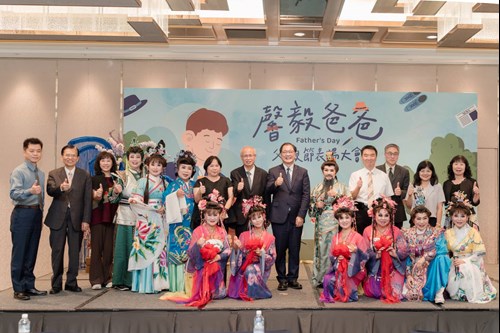 彰化分會馨生人陳女士與所屬歌仔戲團