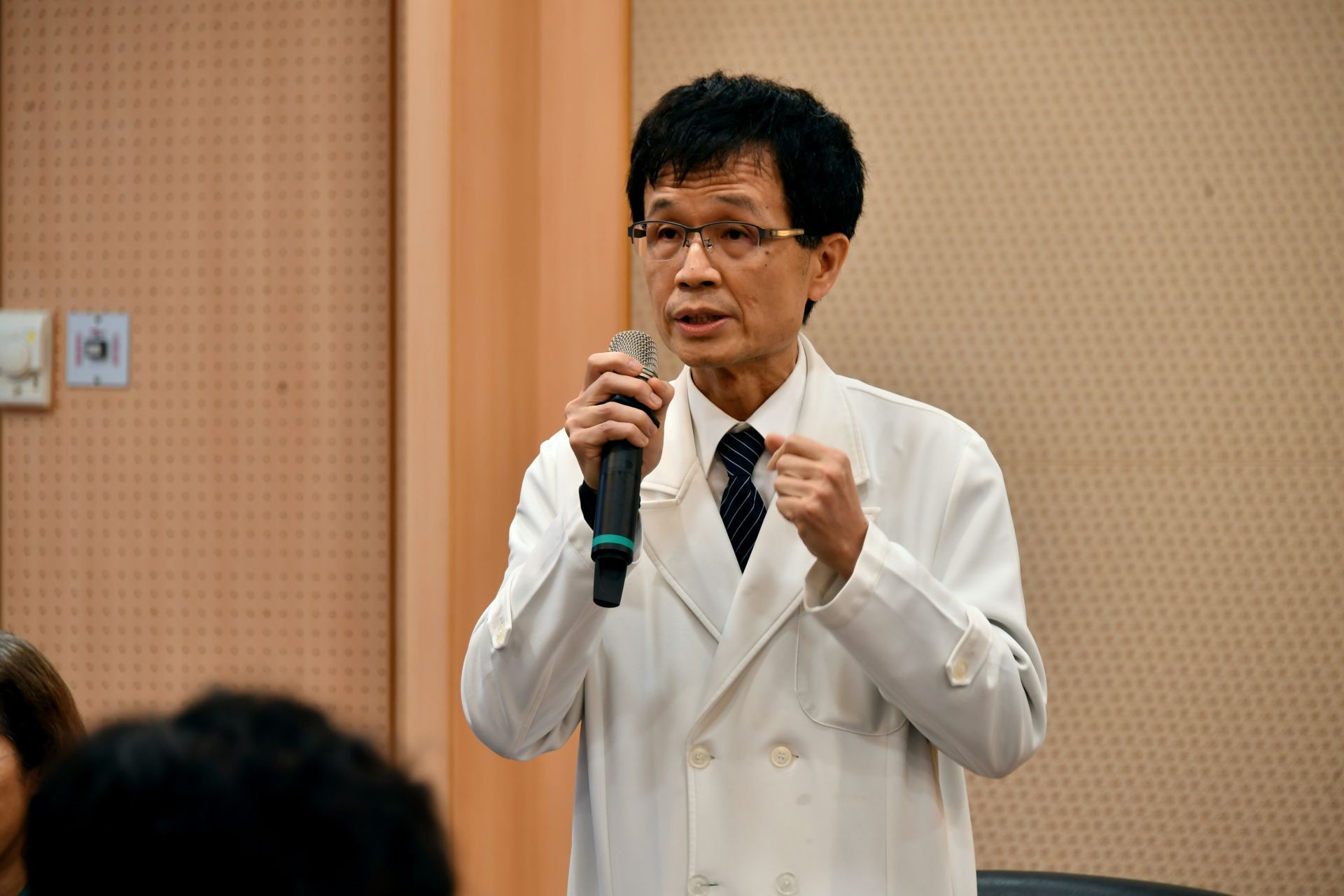 花蓮慈濟醫院副院長陳培榕指出，經由ERAS團隊整合，不僅讓病人獲得良好的醫療品質，加速病人術後康復，也減少醫院的負擔。