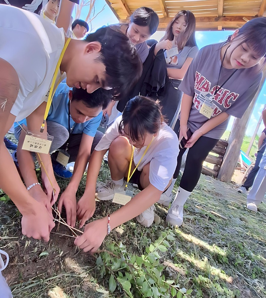 學員於山林中實作傳統陷阱製作與射藝體驗，在汗水與技巧中體現原住民族與自然共生的智慧