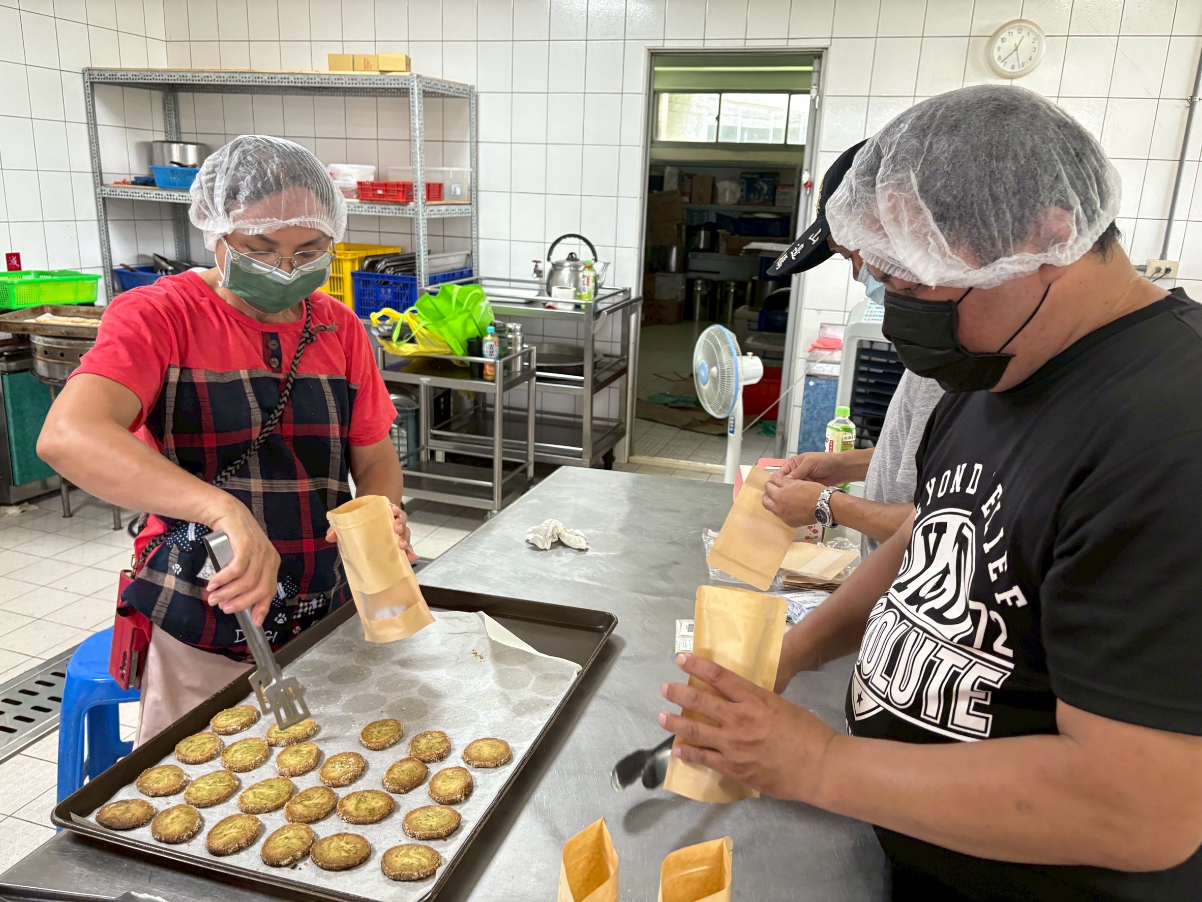 身心科日間病房總舖師團隊平時即發揮專長，製作各式美味餐點