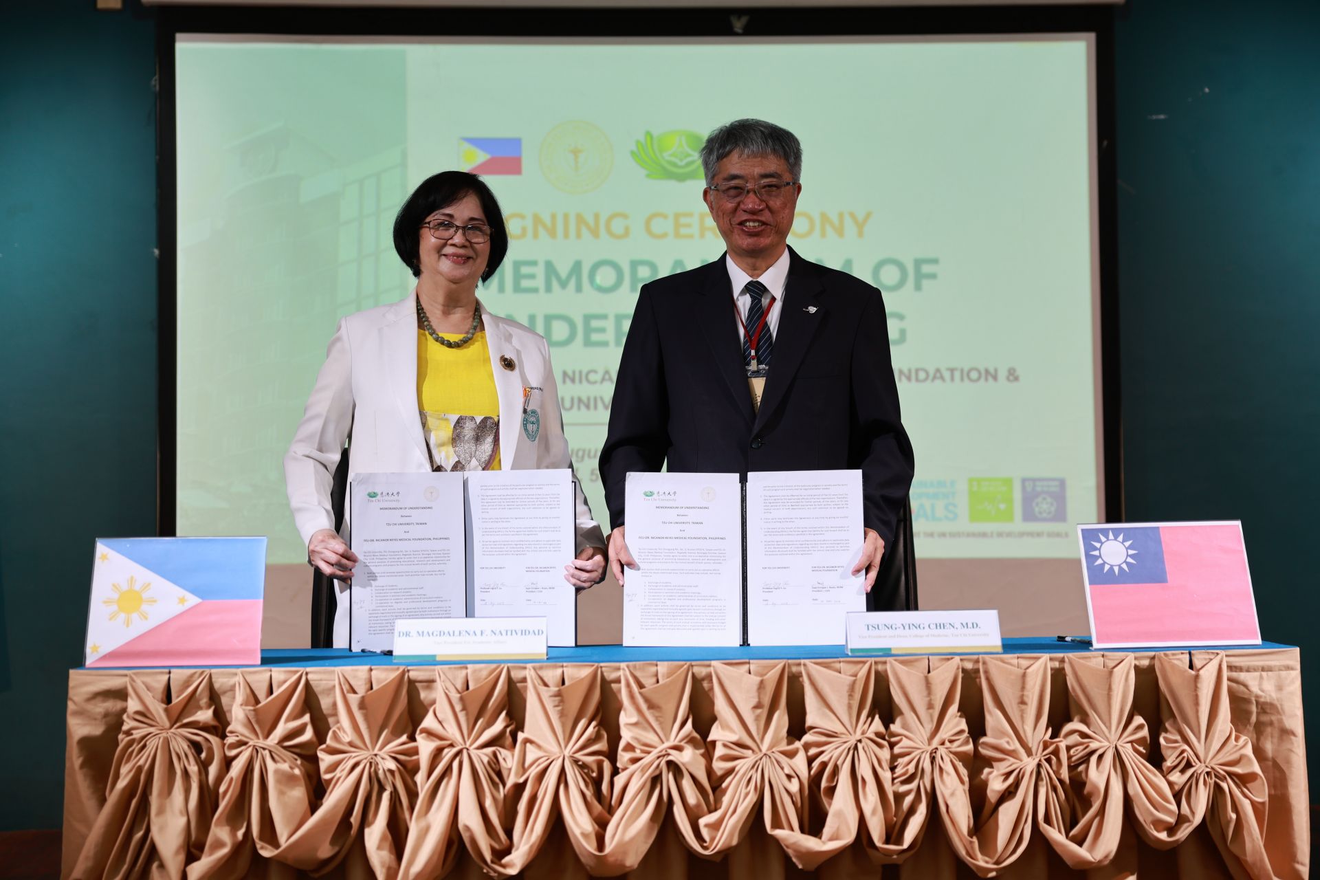 慈濟大學醫學院與菲律賓馬尼拉遠東大學醫學院簽署合作備忘錄