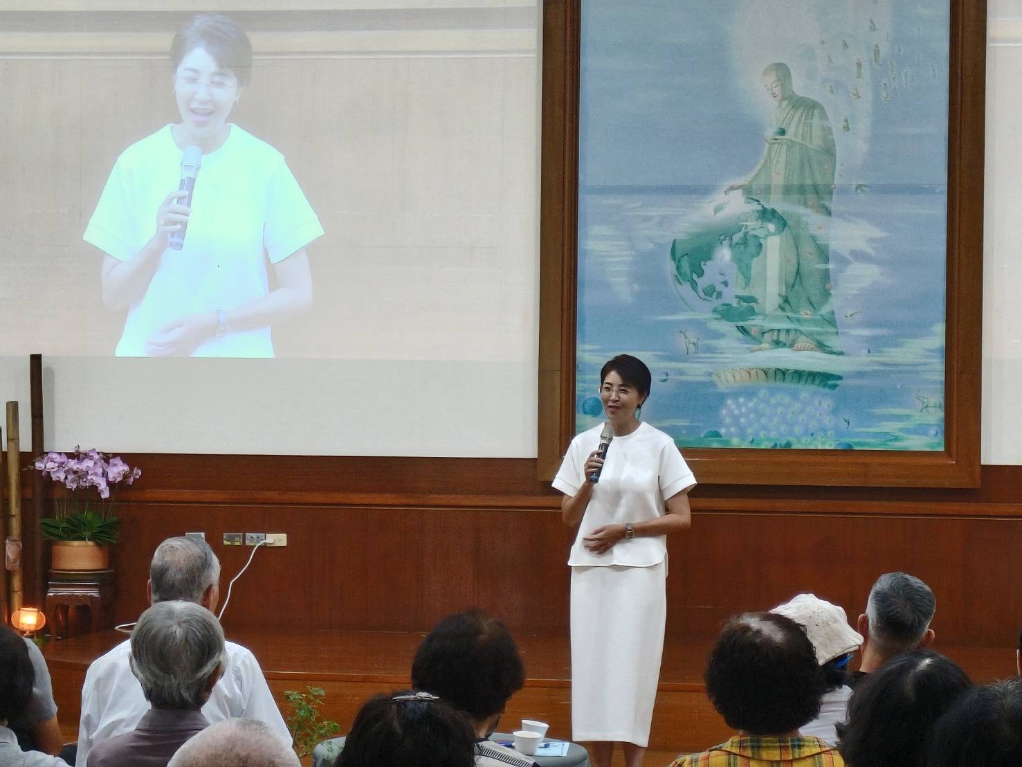 許淑華縣長希望大家一起響應茹素愛地球。
