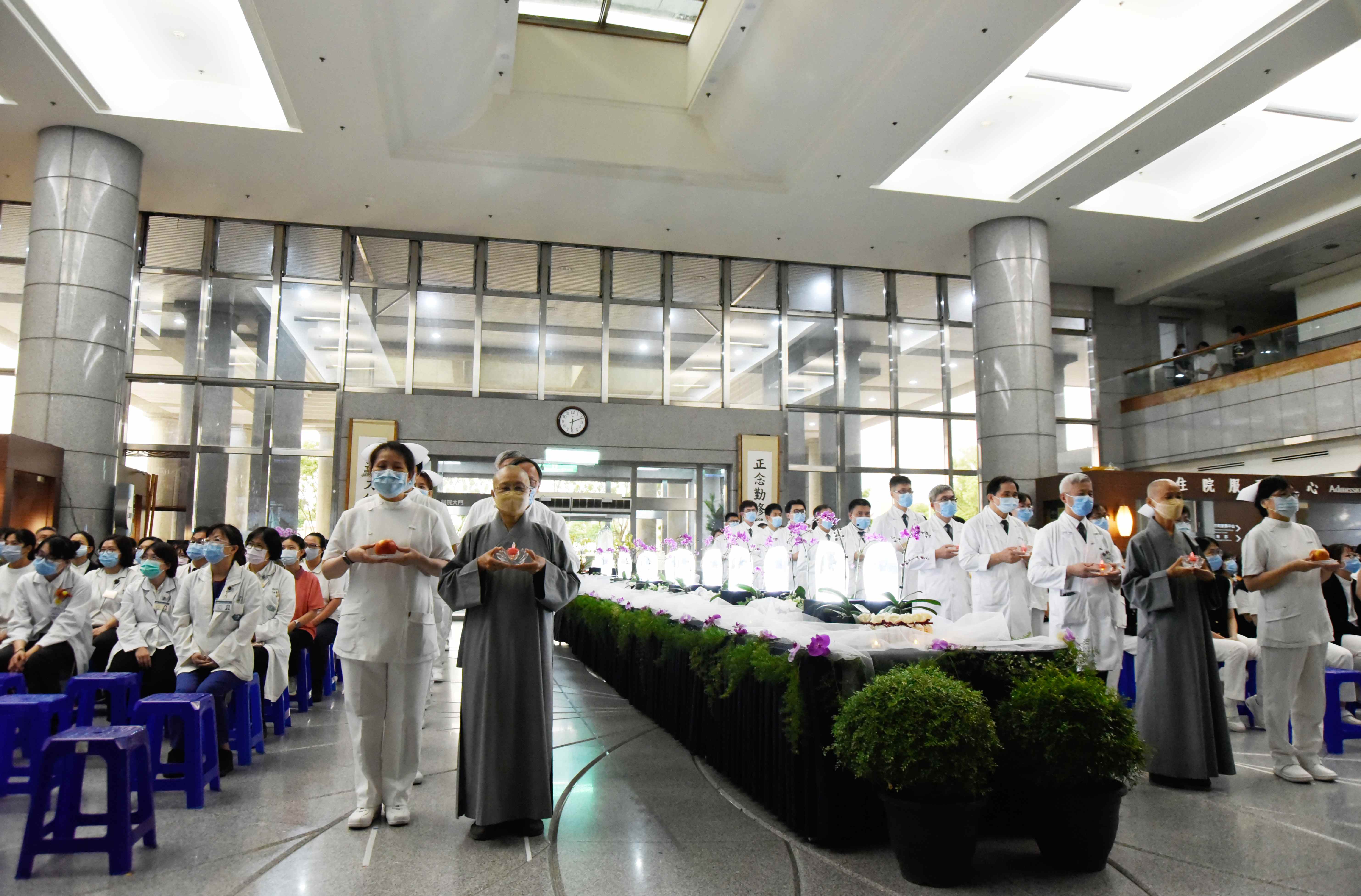 大林慈濟醫院於26日舉辦「七月吉祥祈福會」，同時也迎來醫院成立25週年的重要時刻。