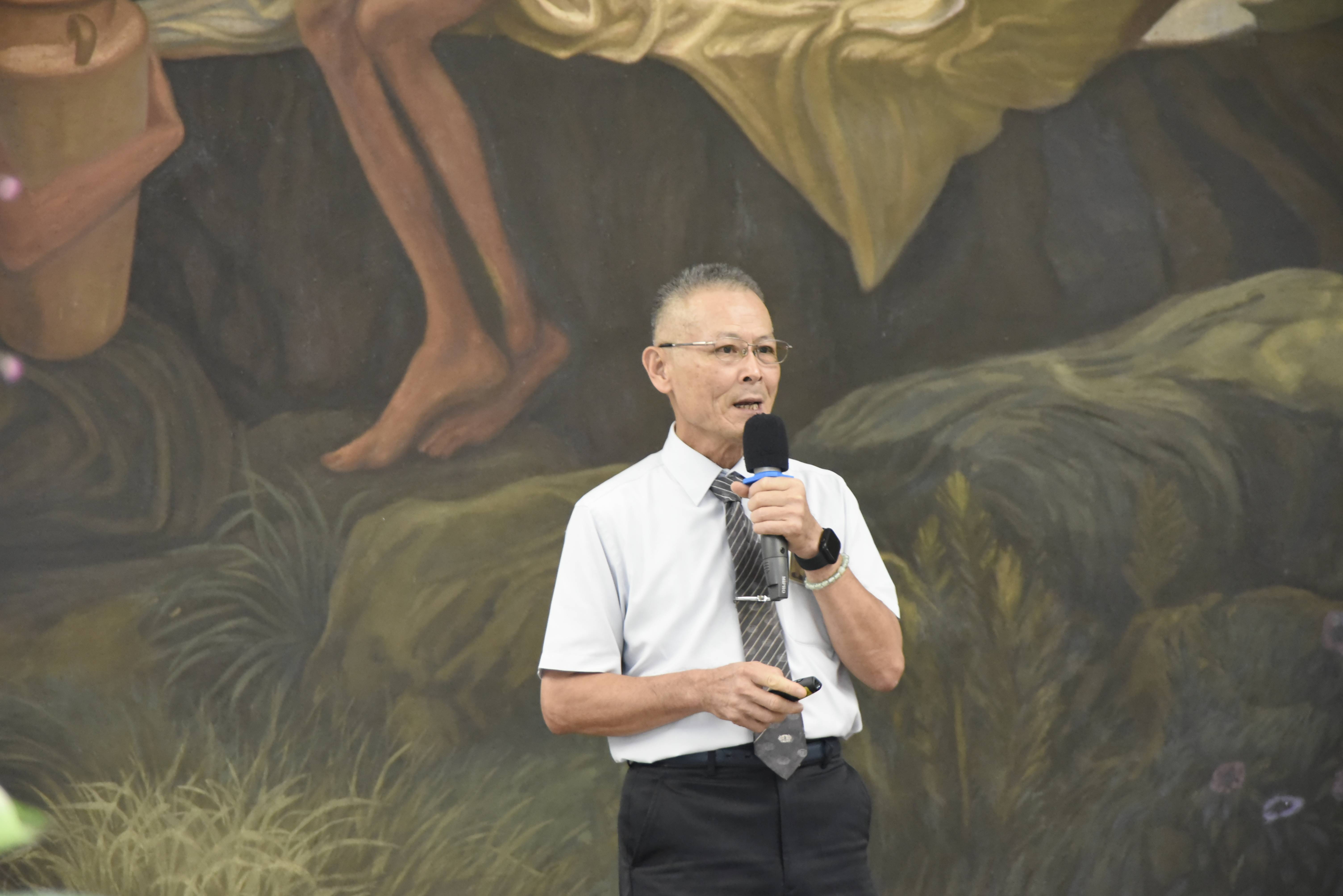 慈濟志工吳漢文分享南部在颱風與西南氣流影響下災情嚴峻，慈濟於第一時間即成立災害應變中心，並迅速展開多項援助行動