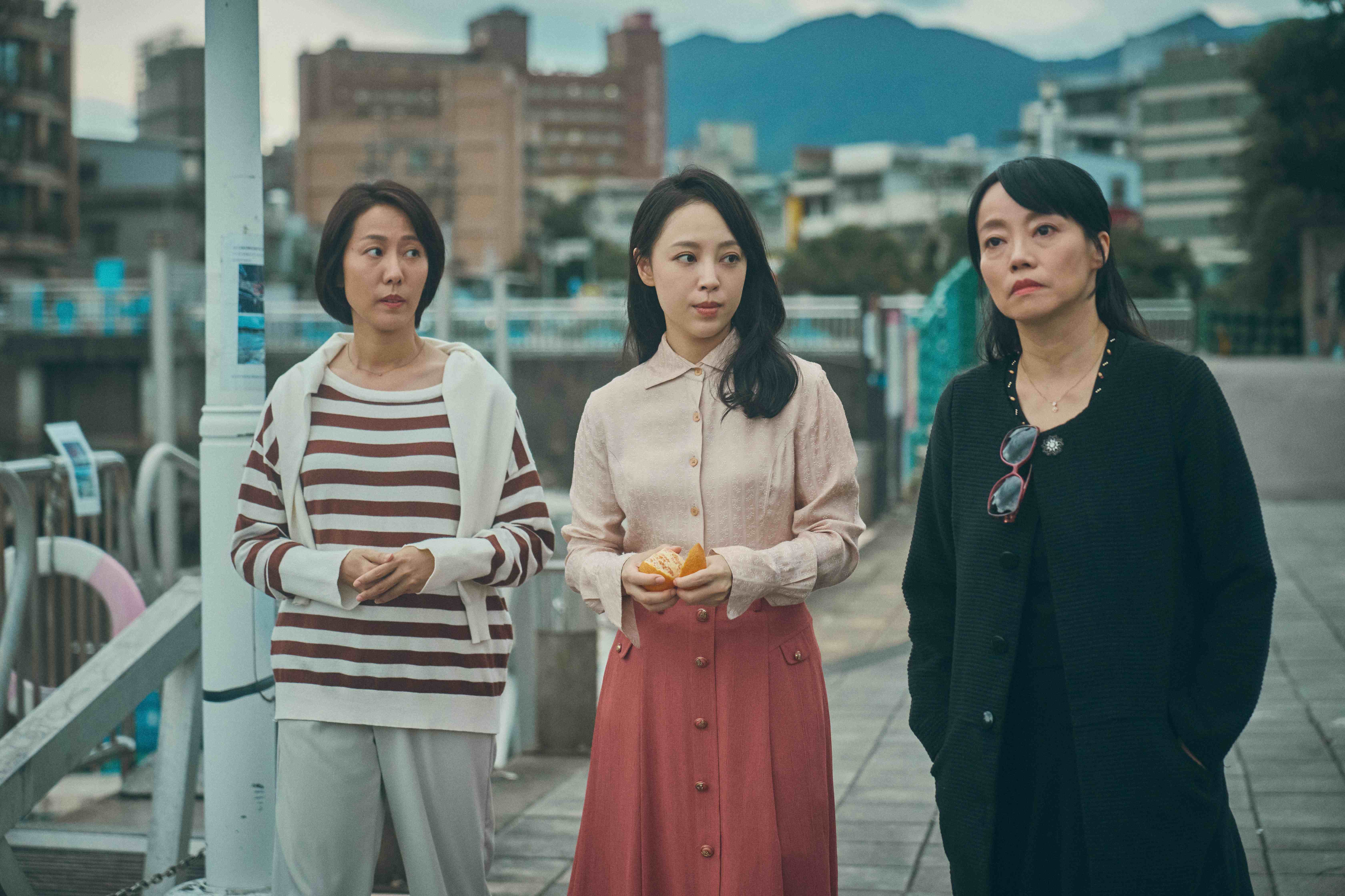 美玉(林筳諭 飾)撮合下，三女開誠布公的談心