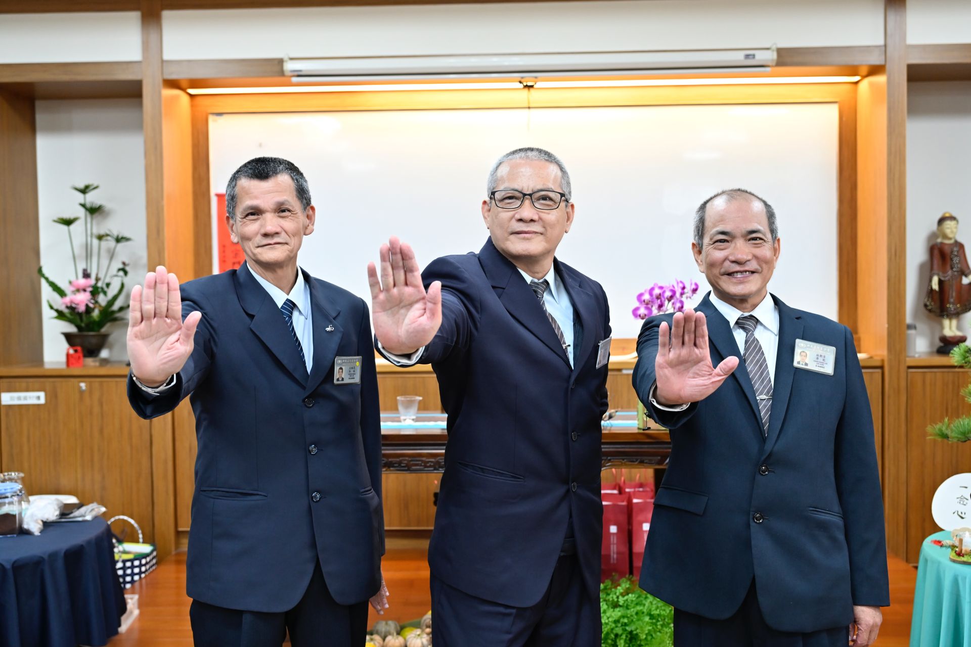 曾吸毒、販毒的更生人蔡天勝(中)、林朝清(右)、王琳恩(左)呼籲大家不要碰毒。