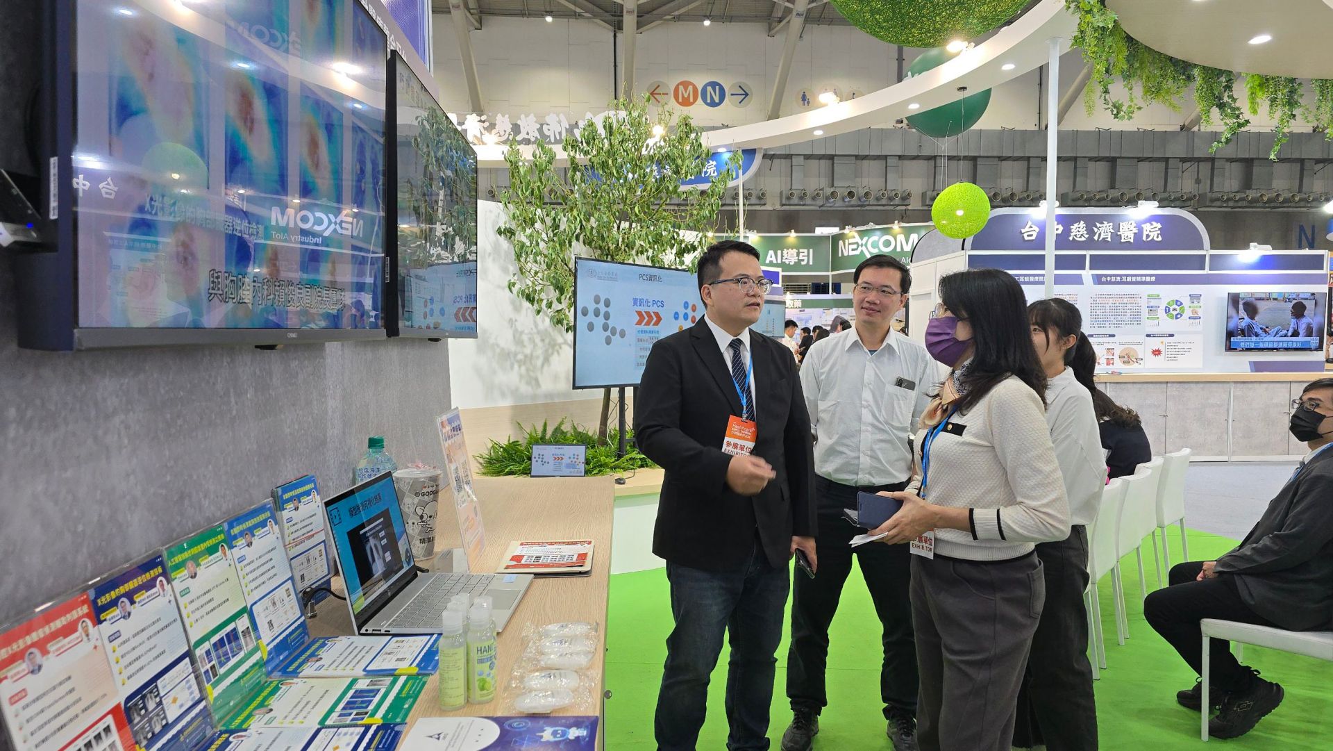 智慧醫療室內定位系統，透過高精準度定位技術，全面提升院內運作效率與醫療流程品質