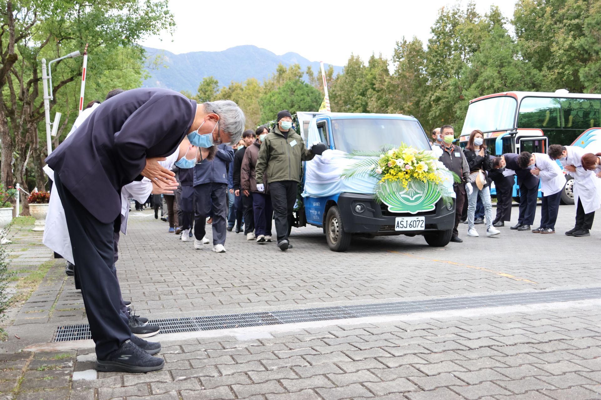 慈大模擬手術 八位老師成就醫學生關鍵一大步