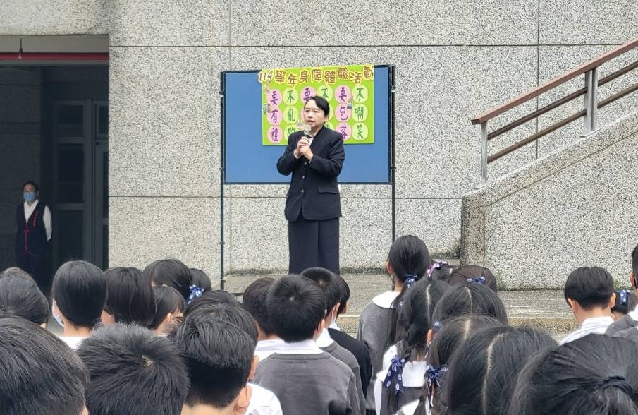 廖逸貞校長期勉：每個人都擁有平等的權利，希望透過體驗，懂得尊重與幫助需要幫助的人