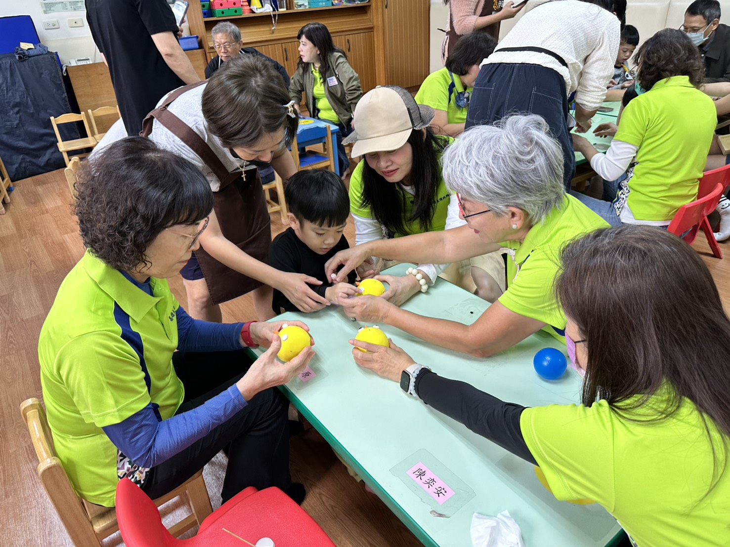 伊甸鳳山擕手木棉扶輪社 寶貝慢飛天使