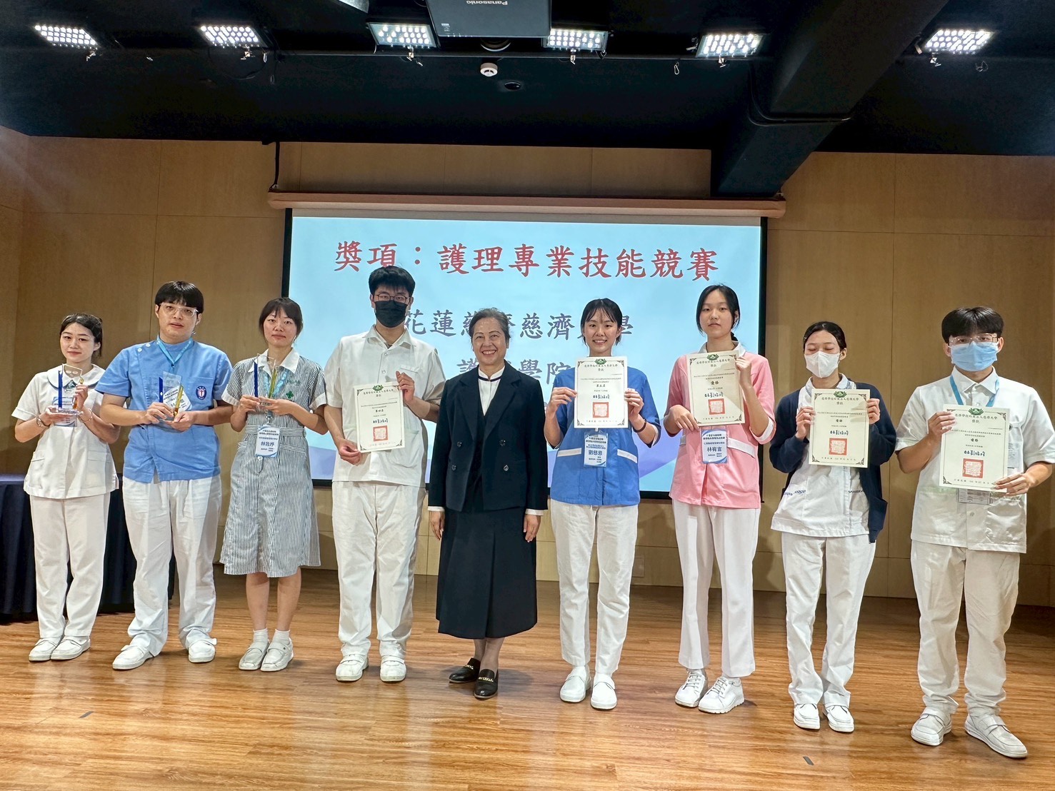 護理專業技能競賽頒獎