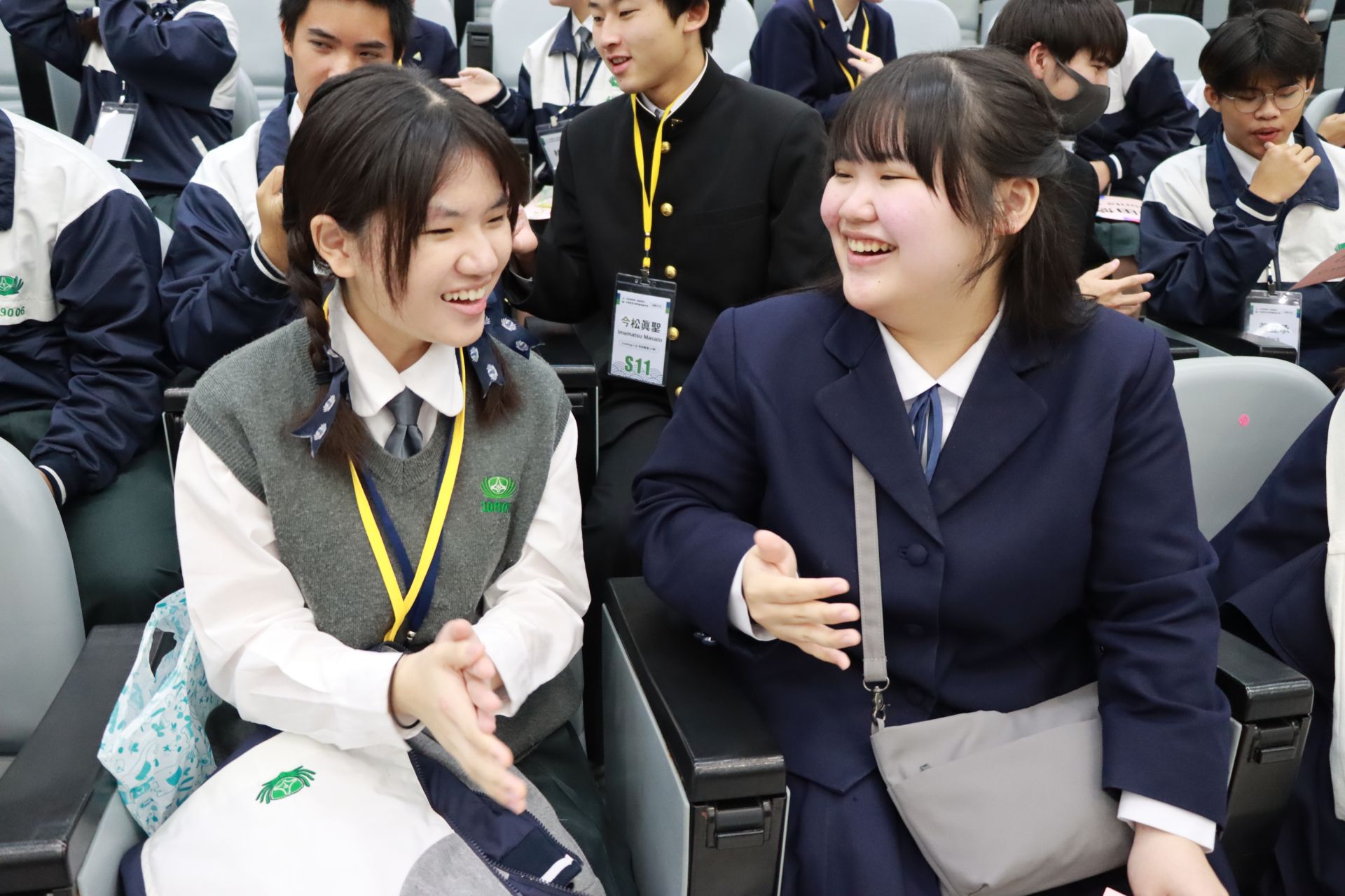 認識你真好!我們終於見面了