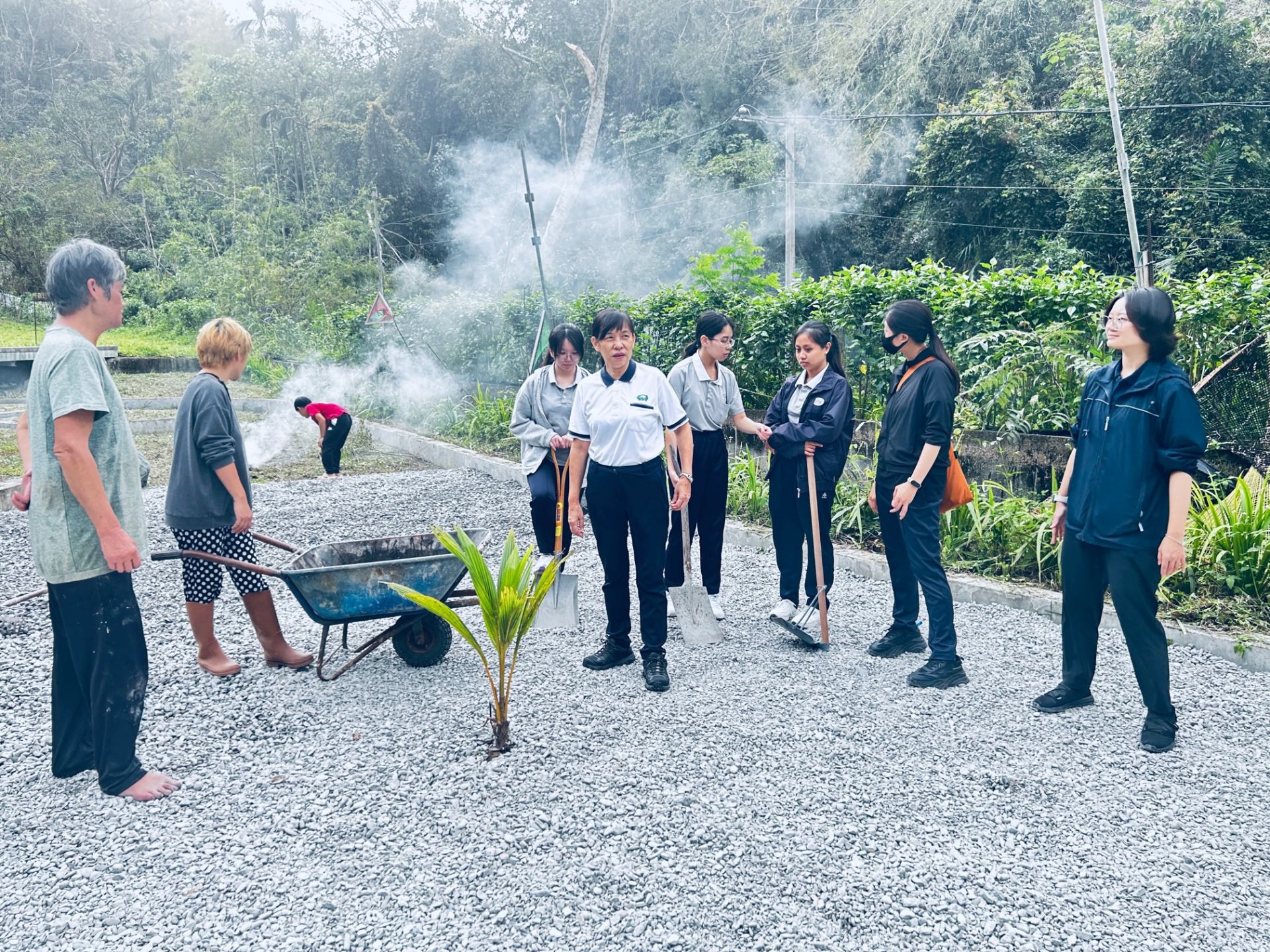 協助玉里織羅部落建置雨來菇栽培場域