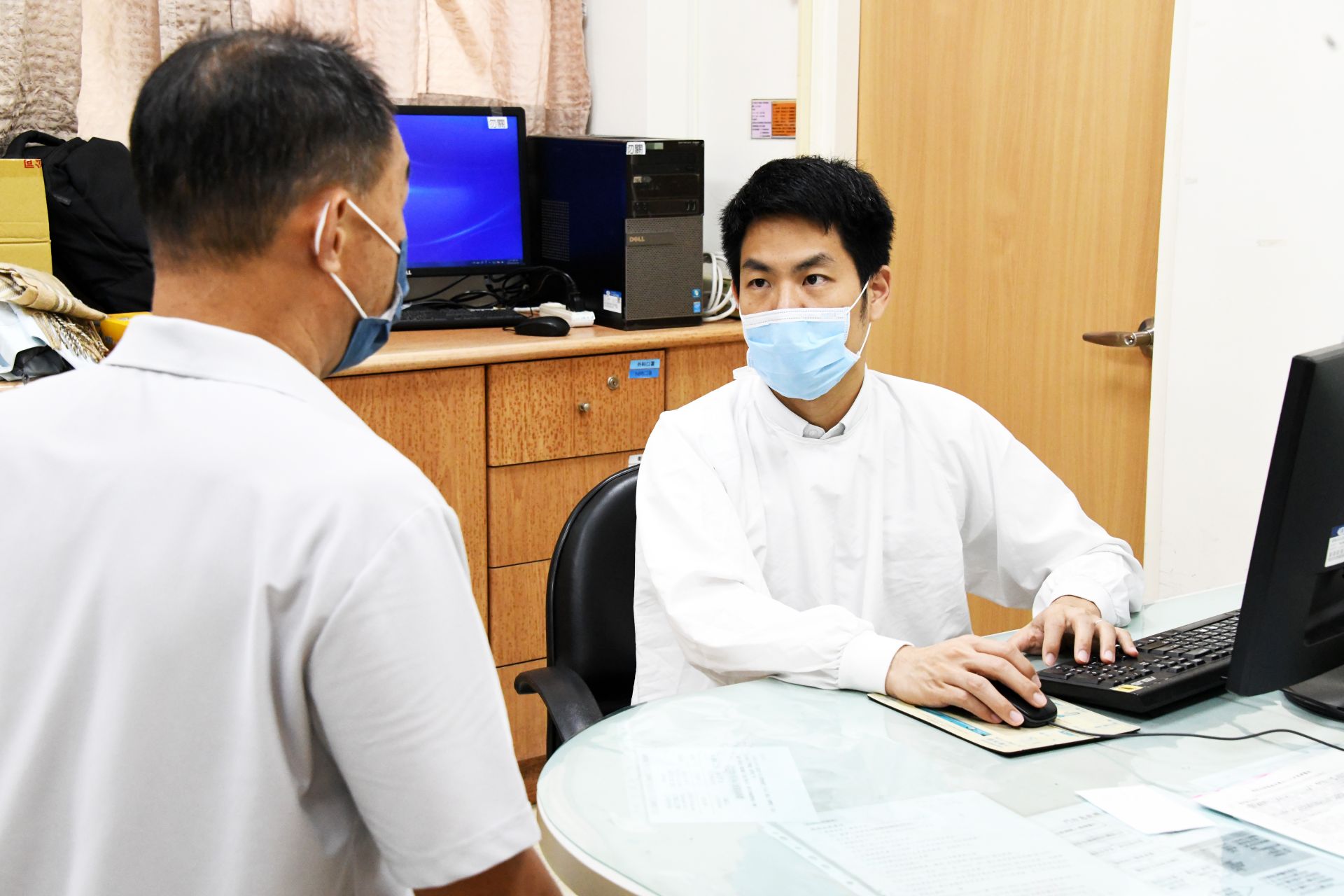 范先生到王思讚診間訴說病情