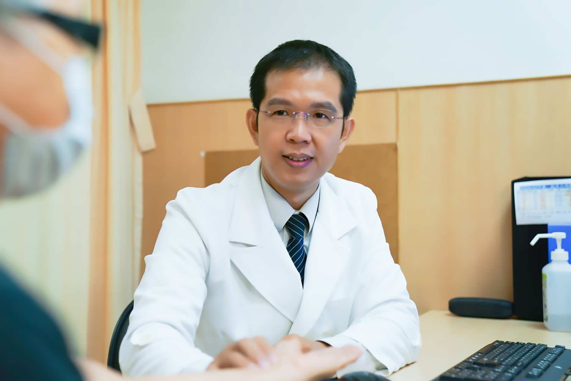 廖振凱醫師看診示意照。