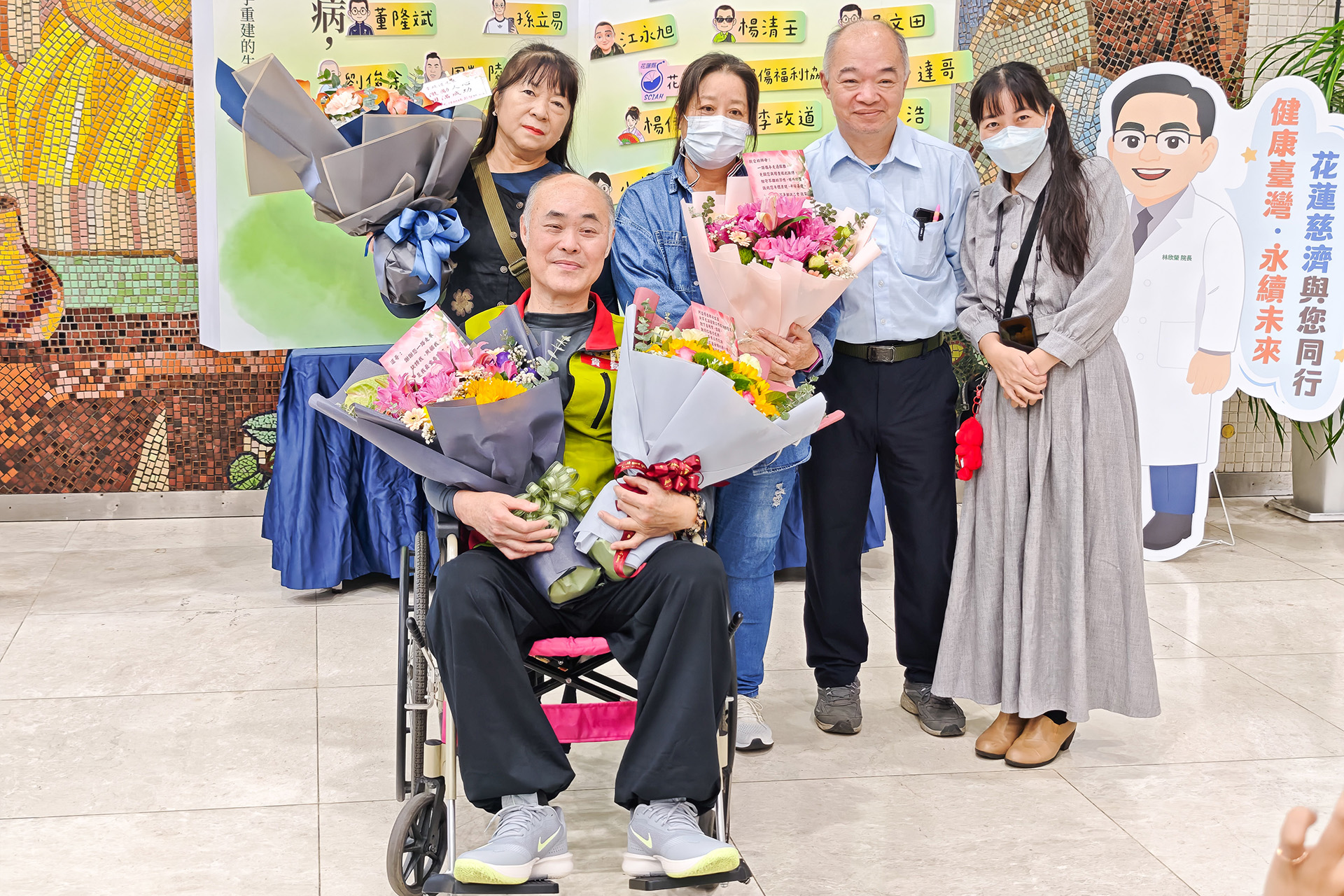 頸椎第三、四節損傷的傷友李政道分享,「身為脊損傷友,必須自己先擁有一顆堅定的心,在一點一滴的汗水努力之下,最終的成果將會是我們人生旅程中最重要的轉捩點!」