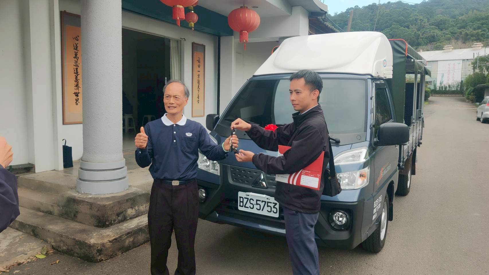 八部車於12月16日全數交車完成，讓志工能更快、更穩定地將愛心送達需要的家庭。