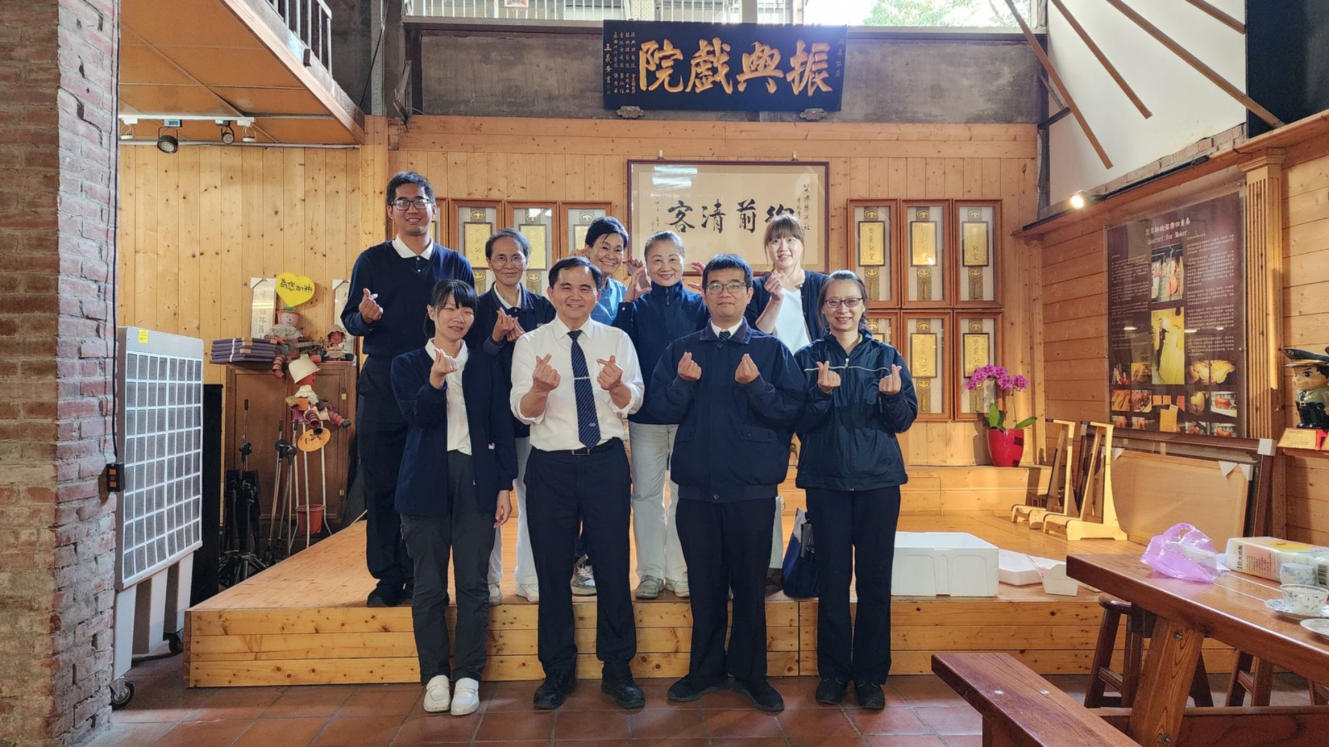 斗六慈濟醫院團隊與志工走入雲林社區法親關懷