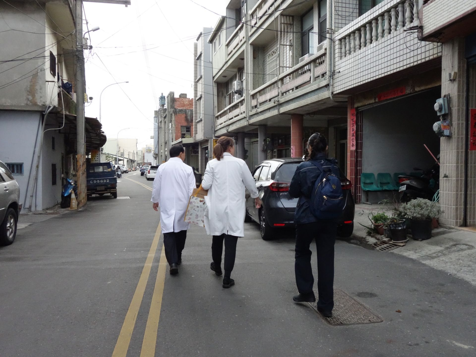 斗六慈濟醫院團隊，走入社區關懷法親與關懷戶