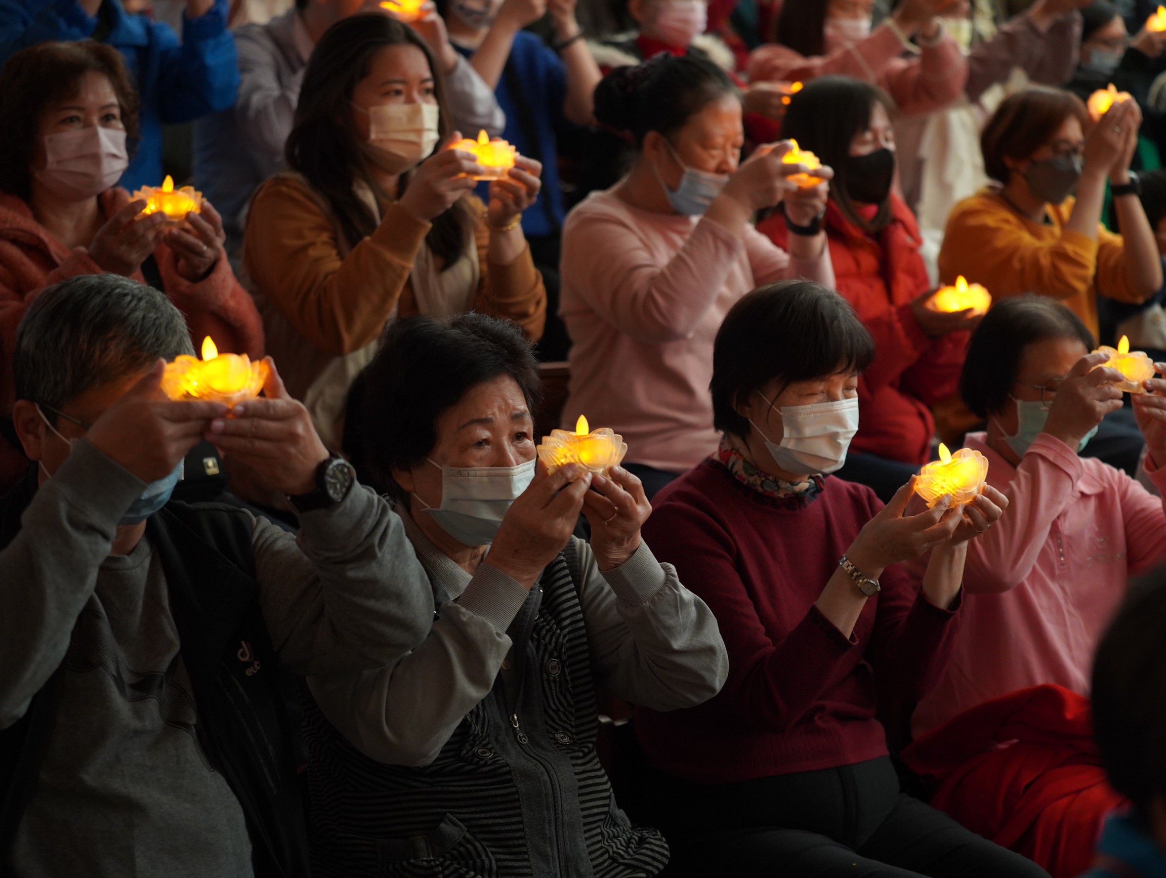 慈濟基金會表示，歲末祝福活動凝聚眾人虔誠祈福、共振善念，回顧一年點滴，展望新年希望。