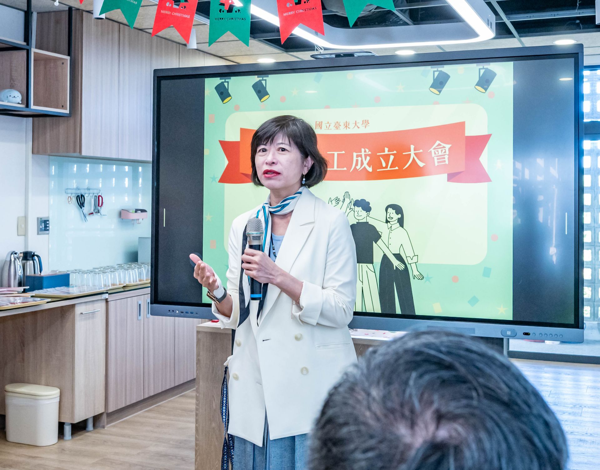 黃雅淳學務長致詞。