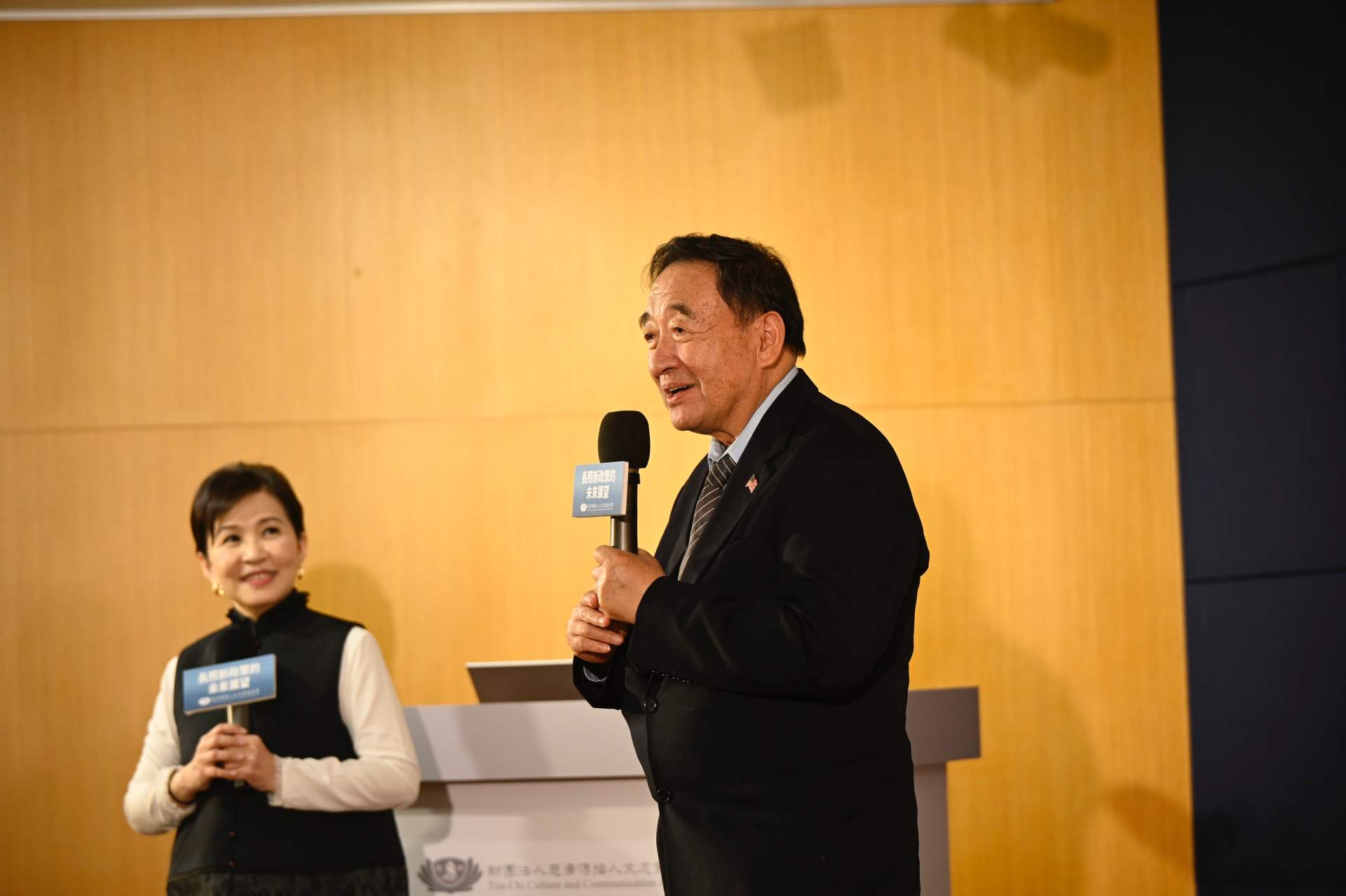 曾任美國加州聖瑪利諾市市長、及美國衛福部副助理部長的林元清醫師以國際化的觀點分析台灣長照現況