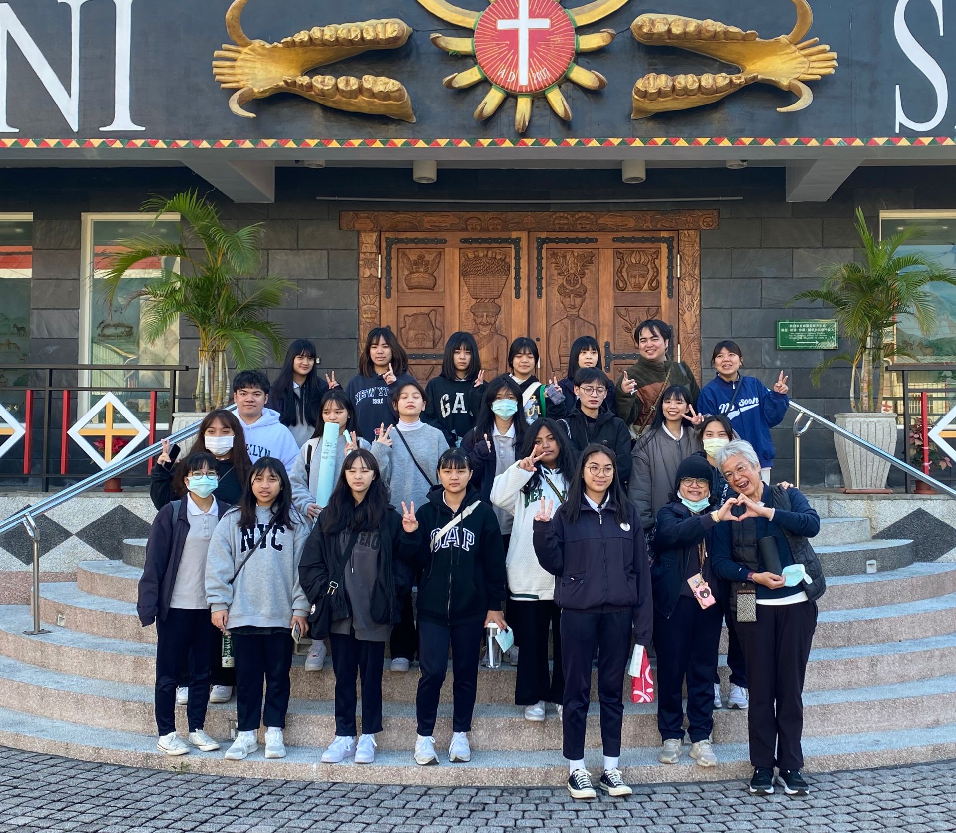 護理系原住民族學生，前往台東金崙部落與金峰鄉賓茂部落長者關懷