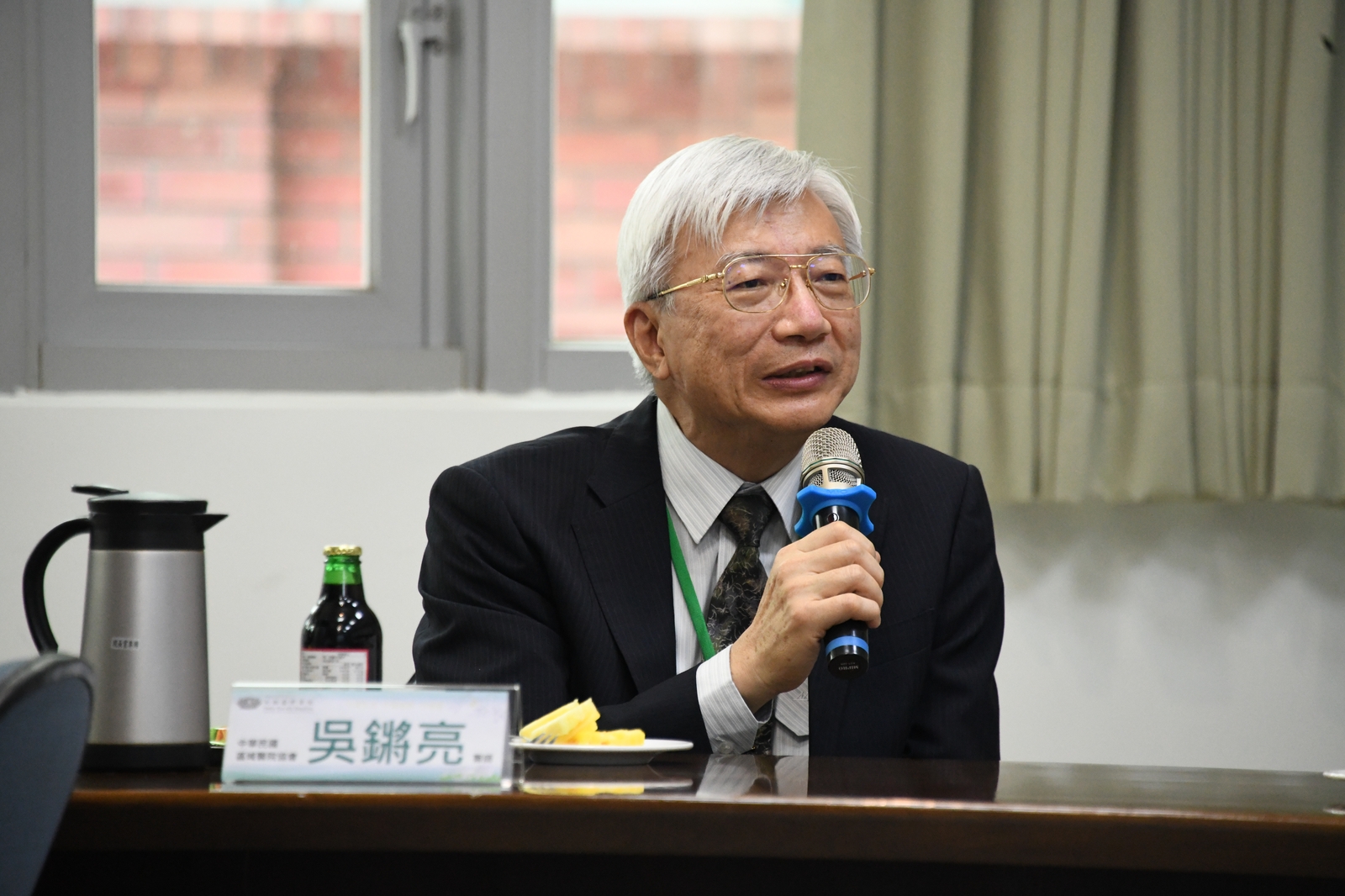 中華民國區域醫院協會理事長吳鏘亮率領節能永續專案小組成員至大林慈濟醫院參訪交流。