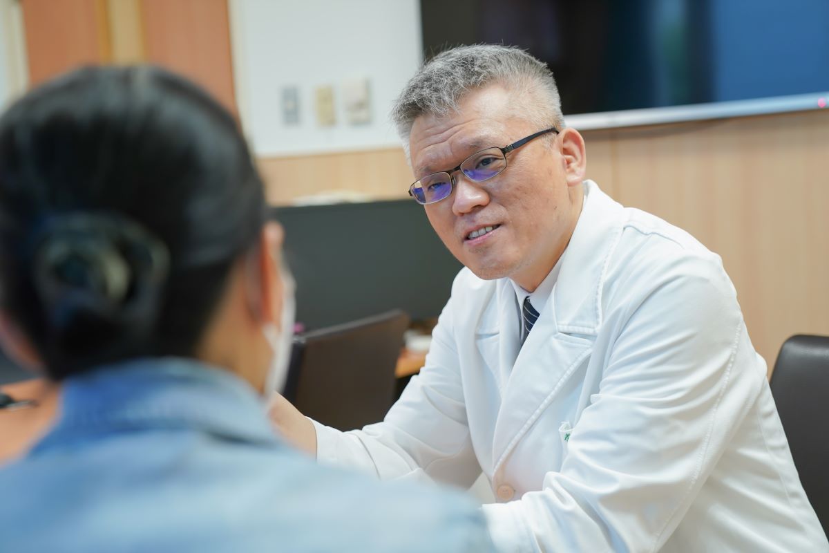 常佑康醫師看診示意照。
